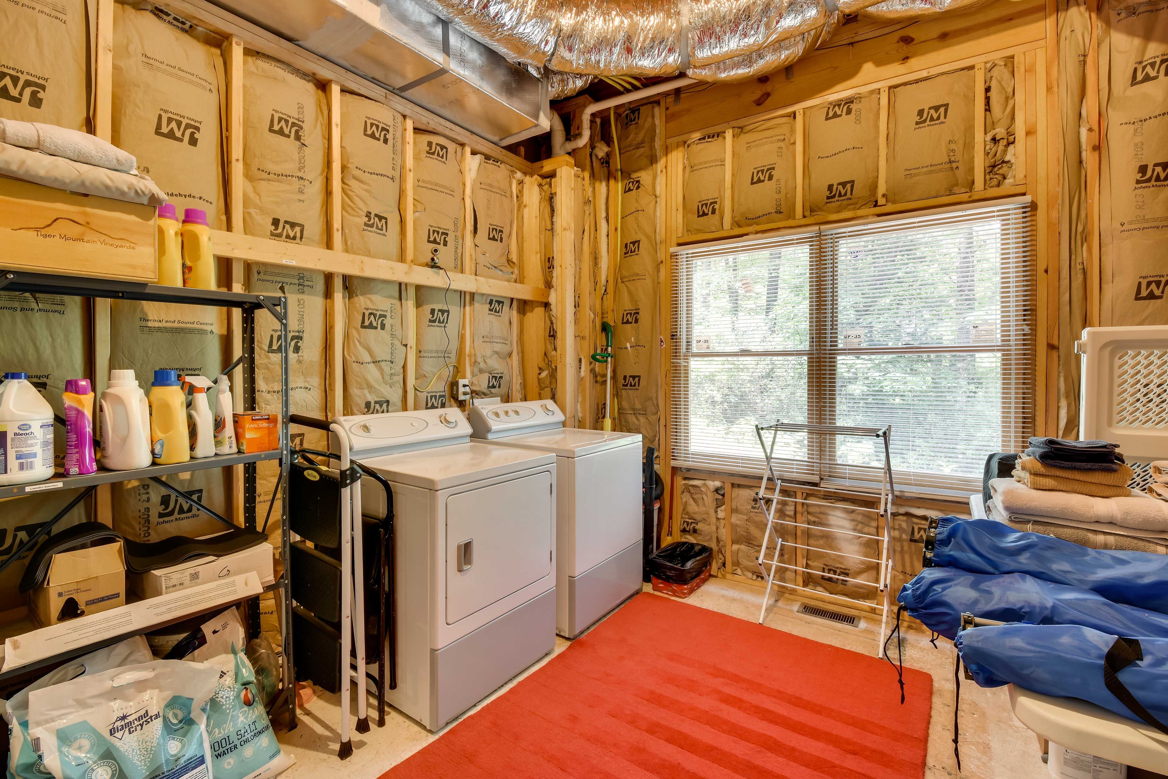 Laundry Area | Garage | Washer/Dryer | Hangers | Trash Bags/Paper Towels