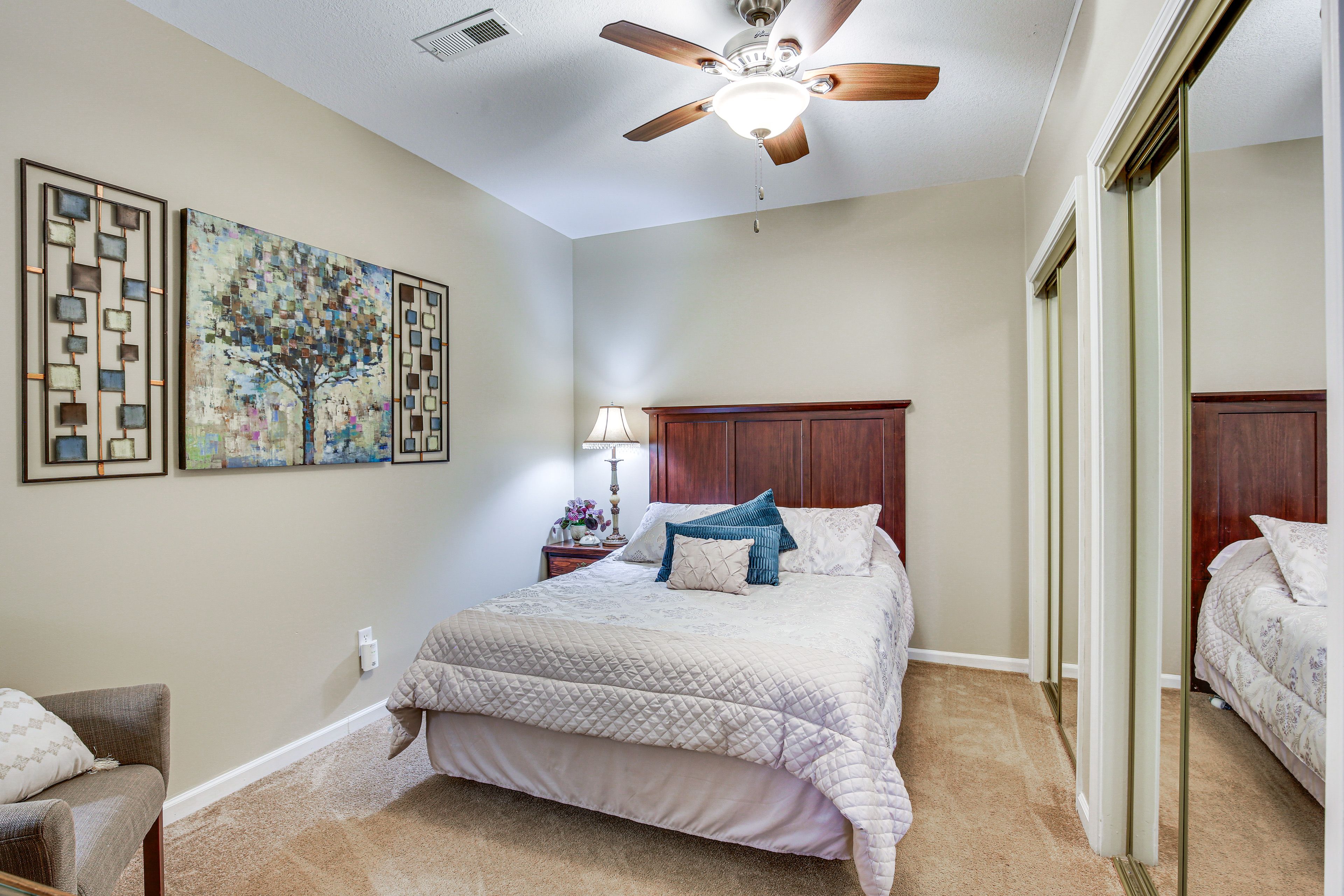 Studio | Full Bed | Smart TV