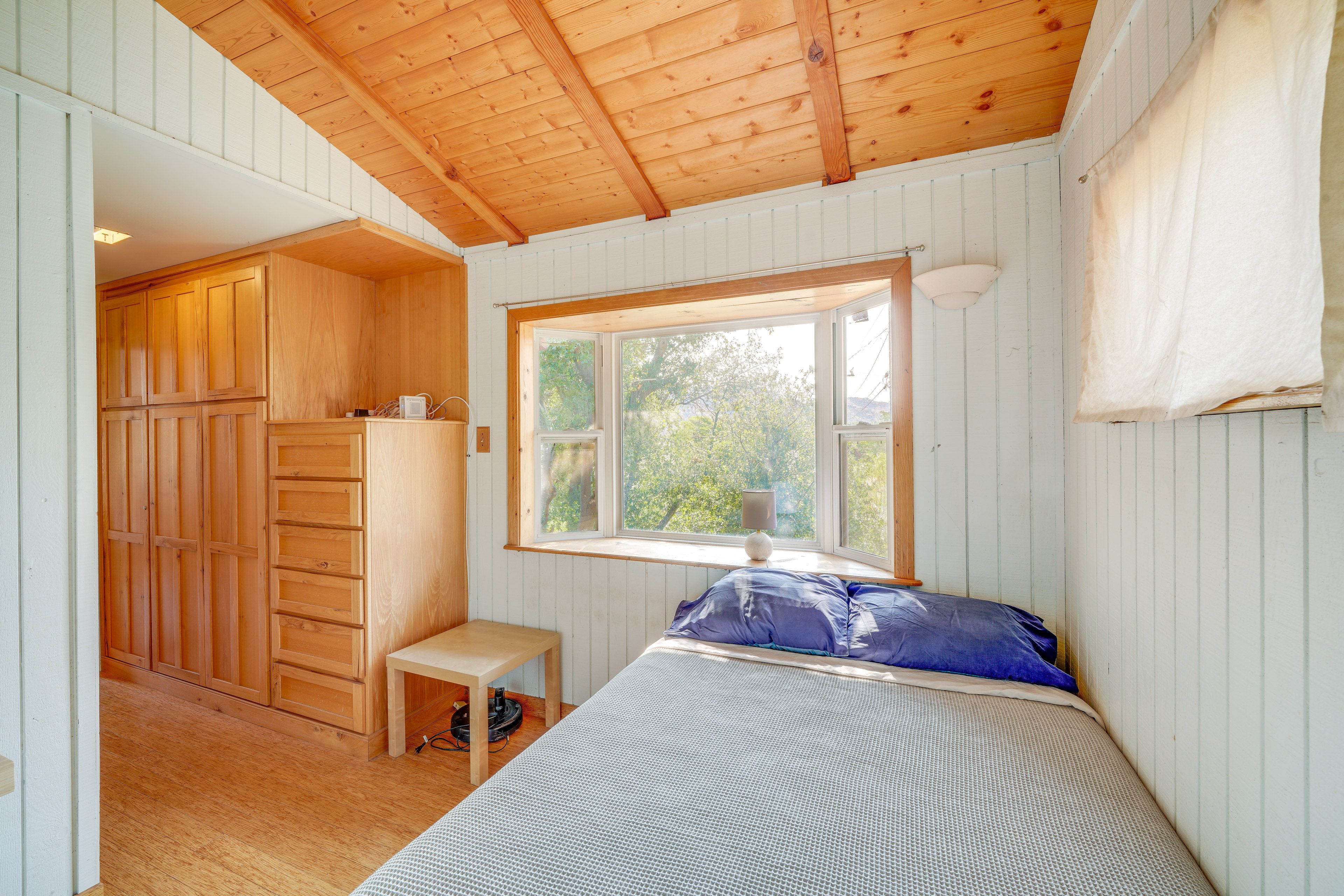Bedroom 1 | Full Bed | Linens Provided