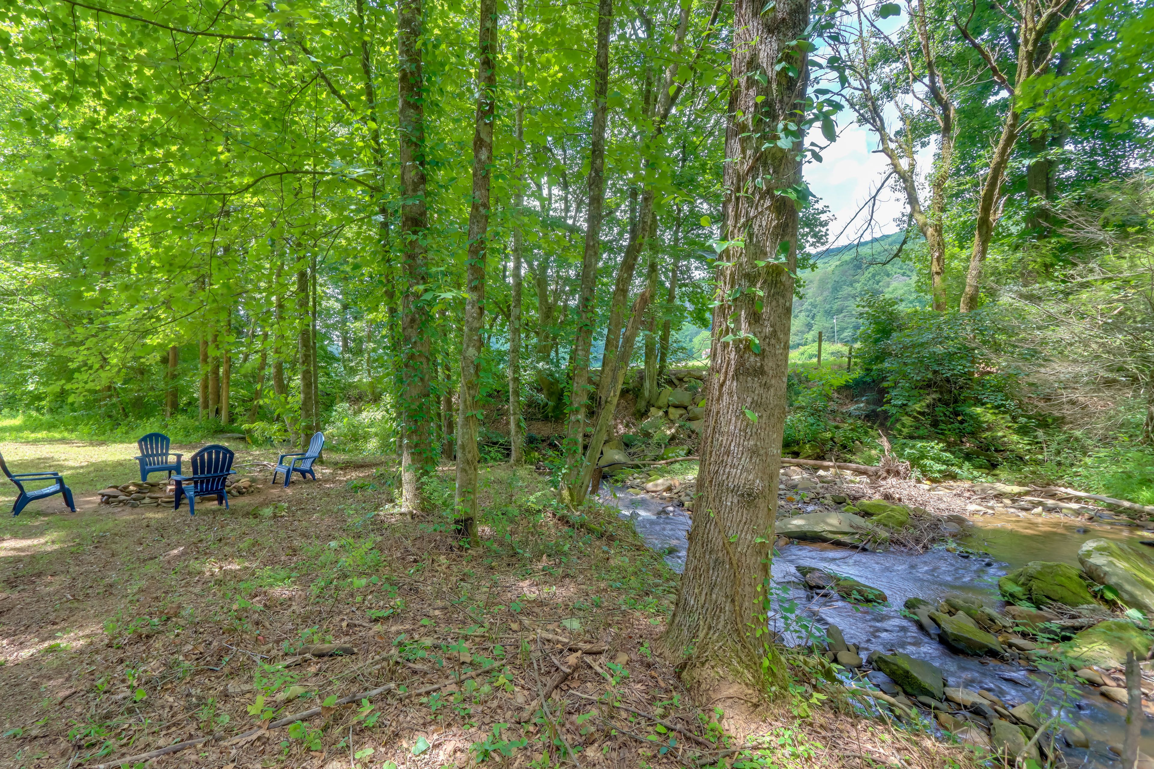 Creekside Seating