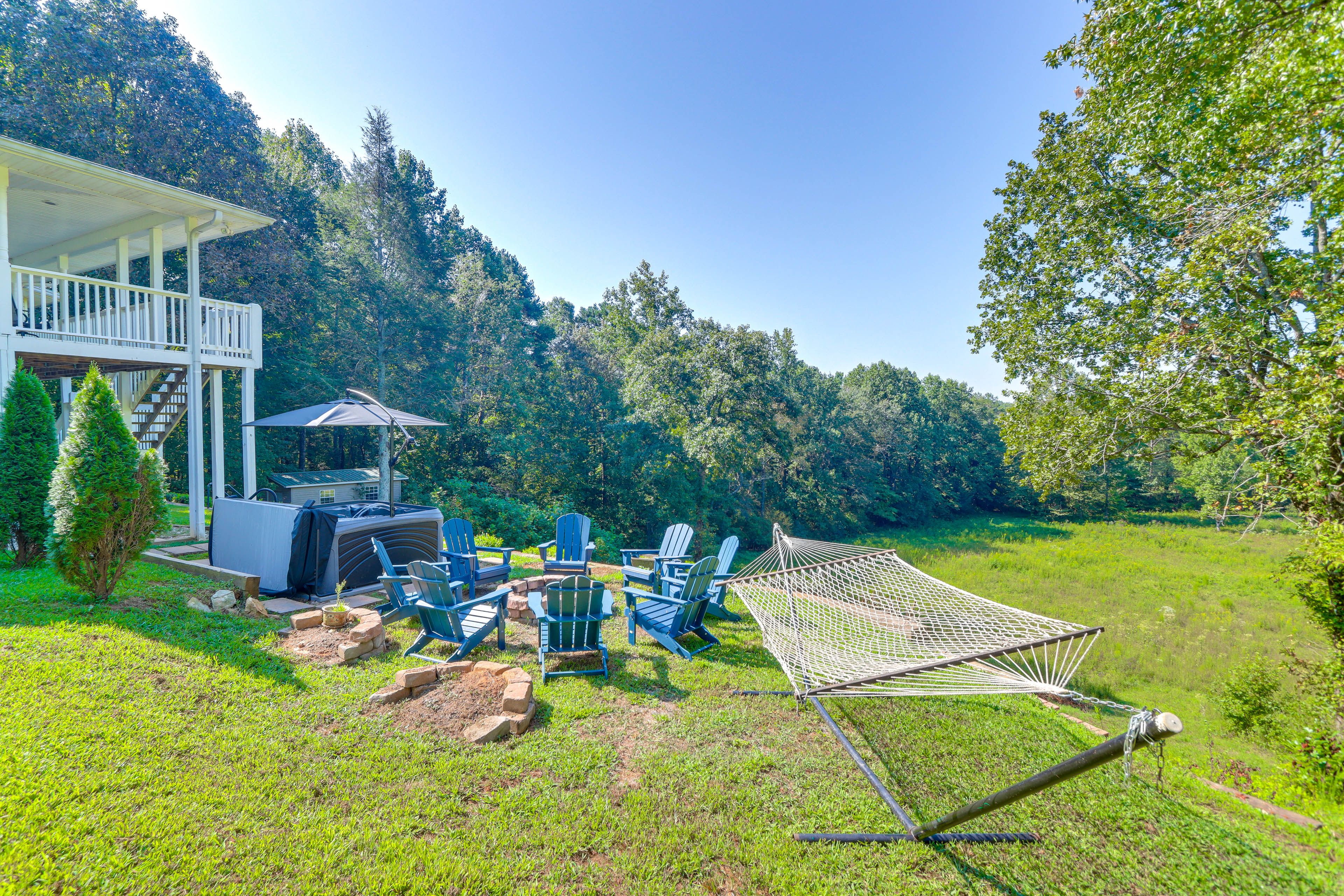 Fire Pit w/ Seating | Private Hot Tub