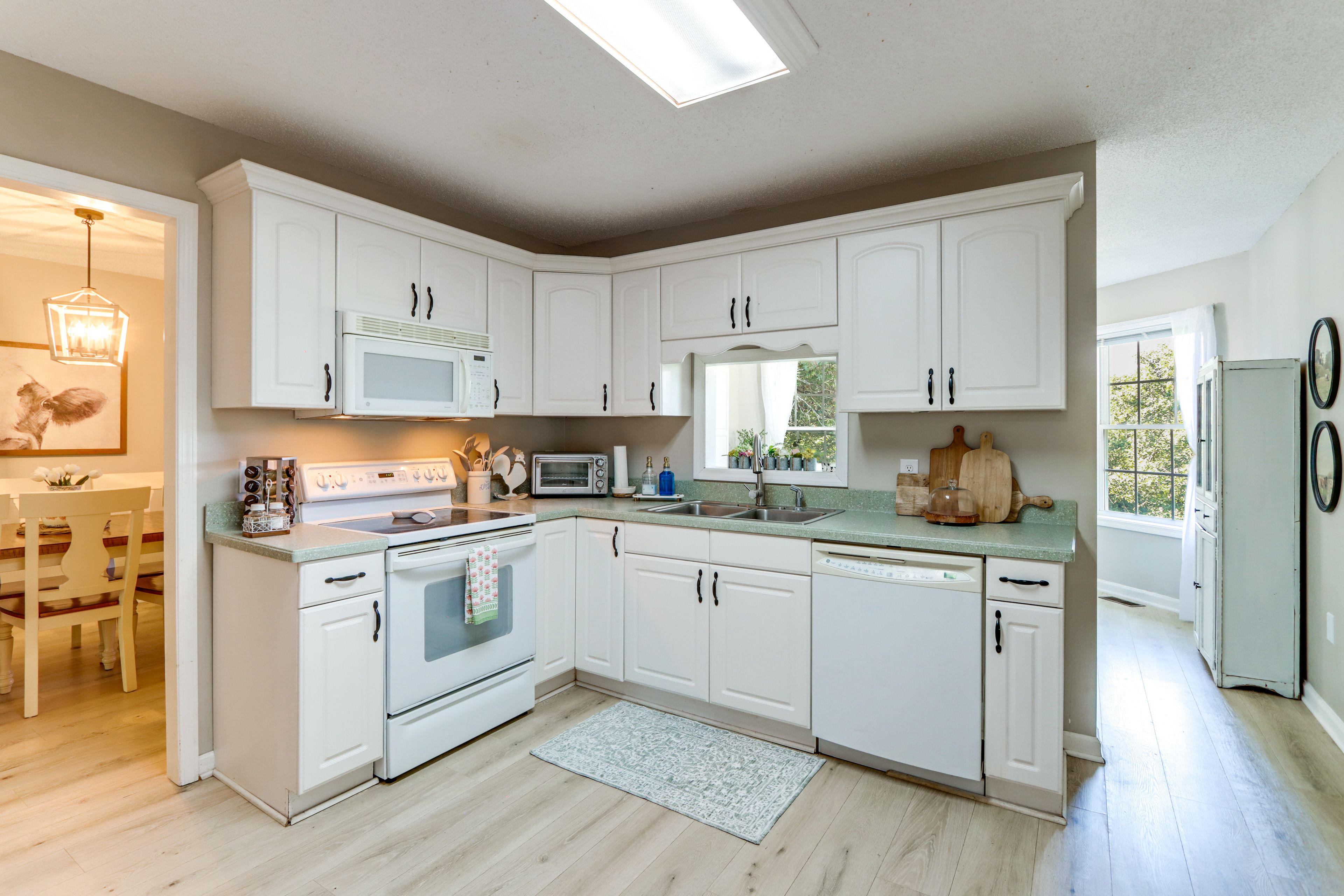 Kitchen | Washer/Dryer
