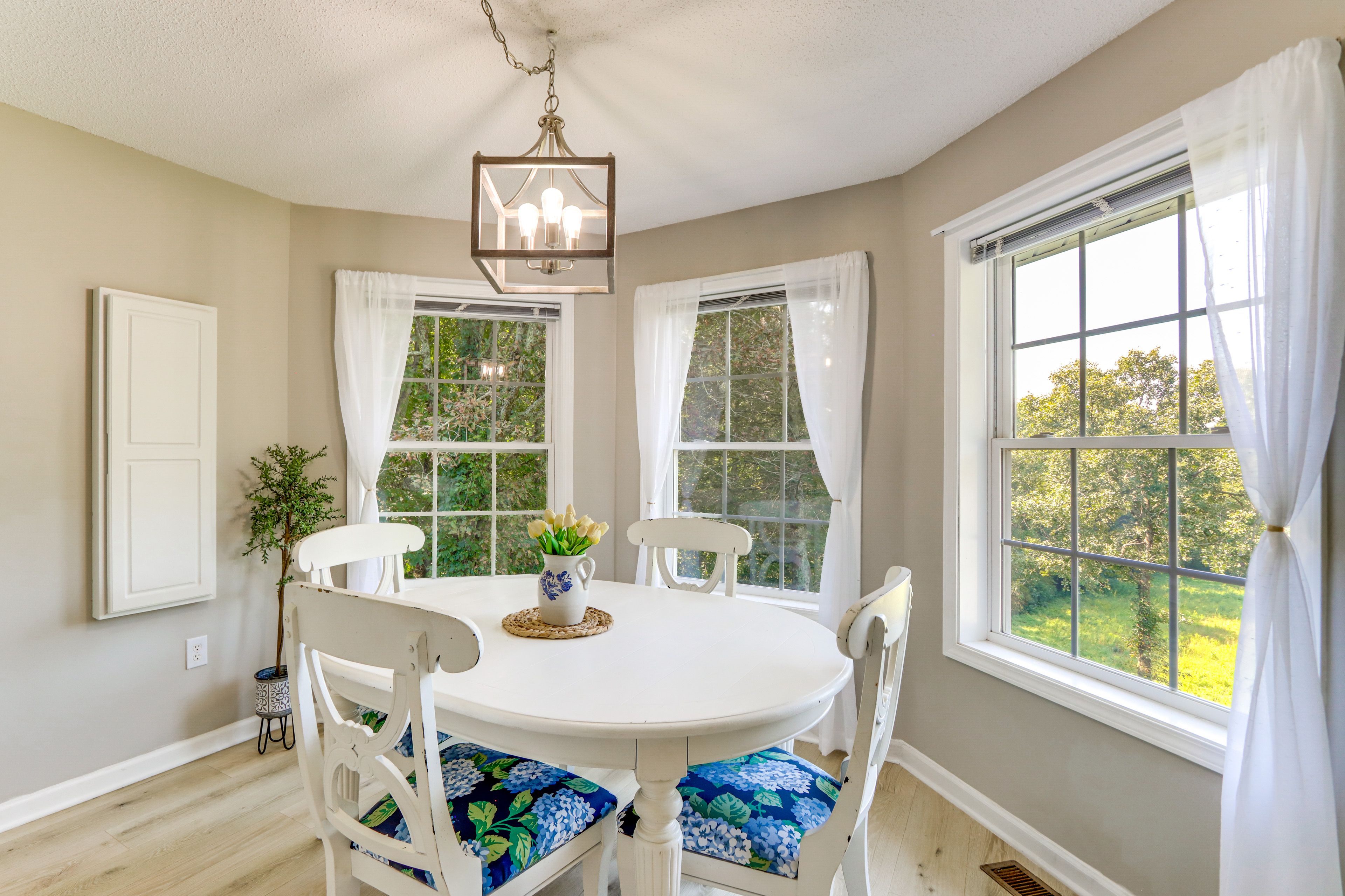 Breakfast Nook