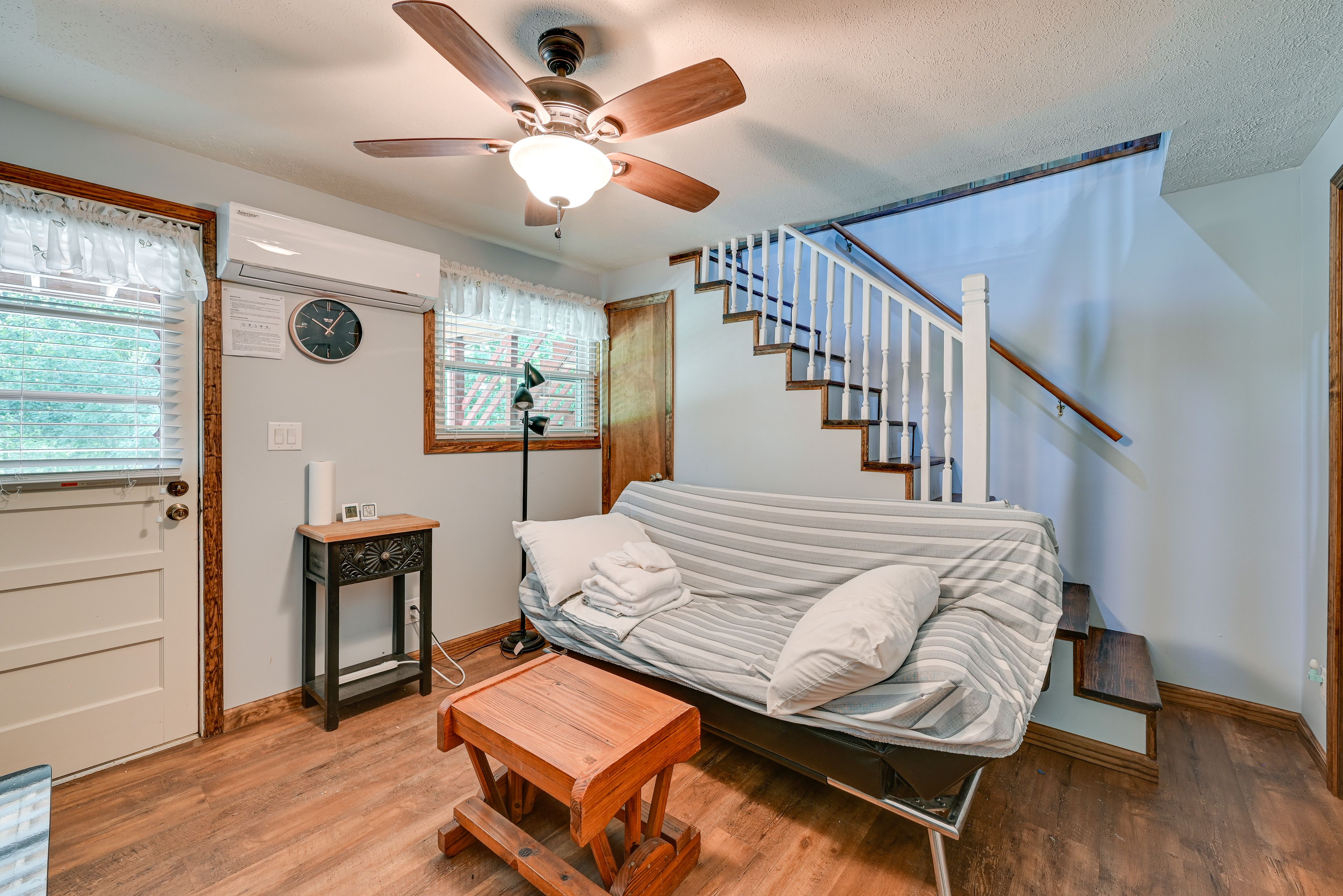 Family Room | Full Futon