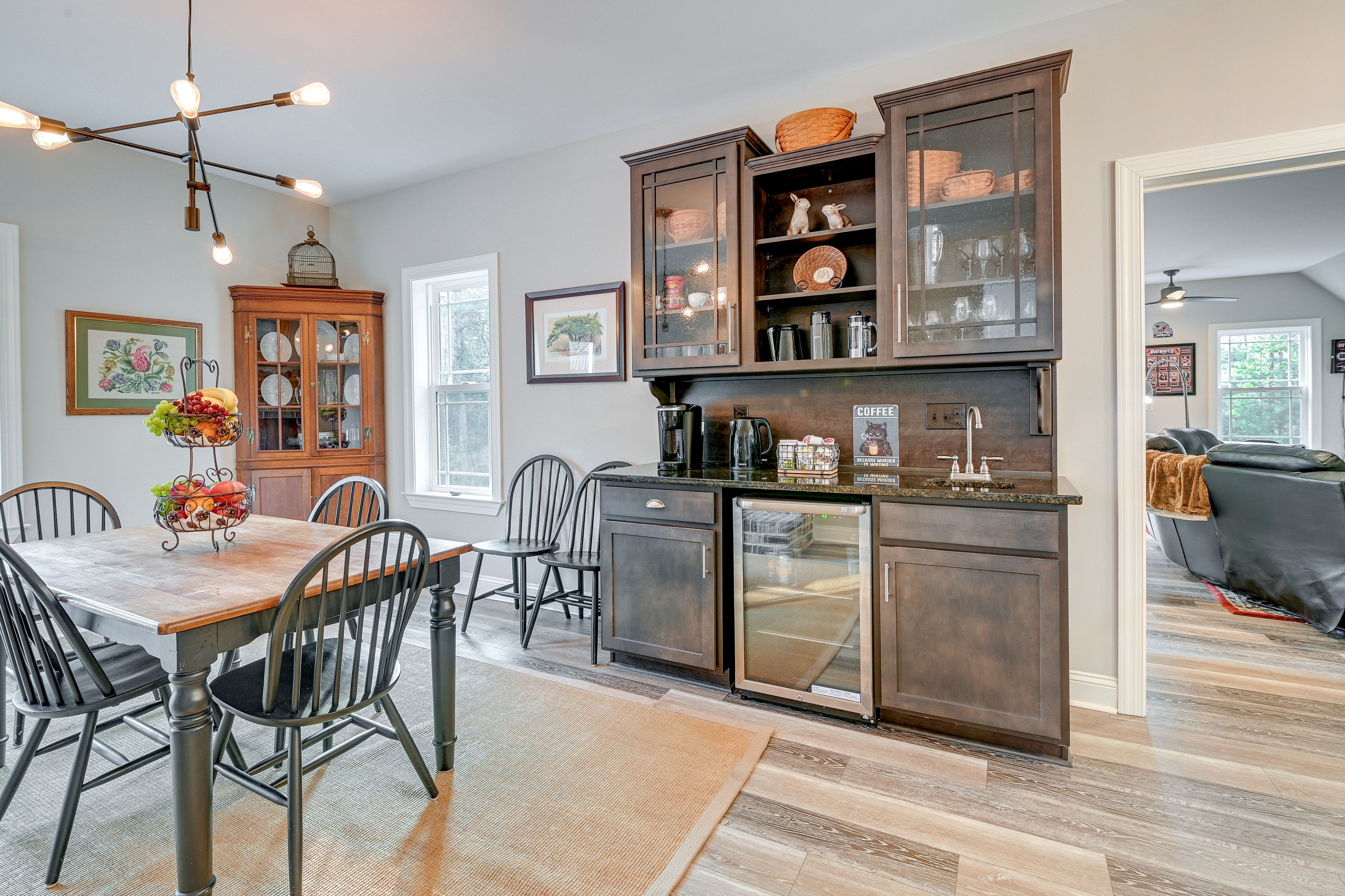 Dining Room | Dishware & Flatware Provided