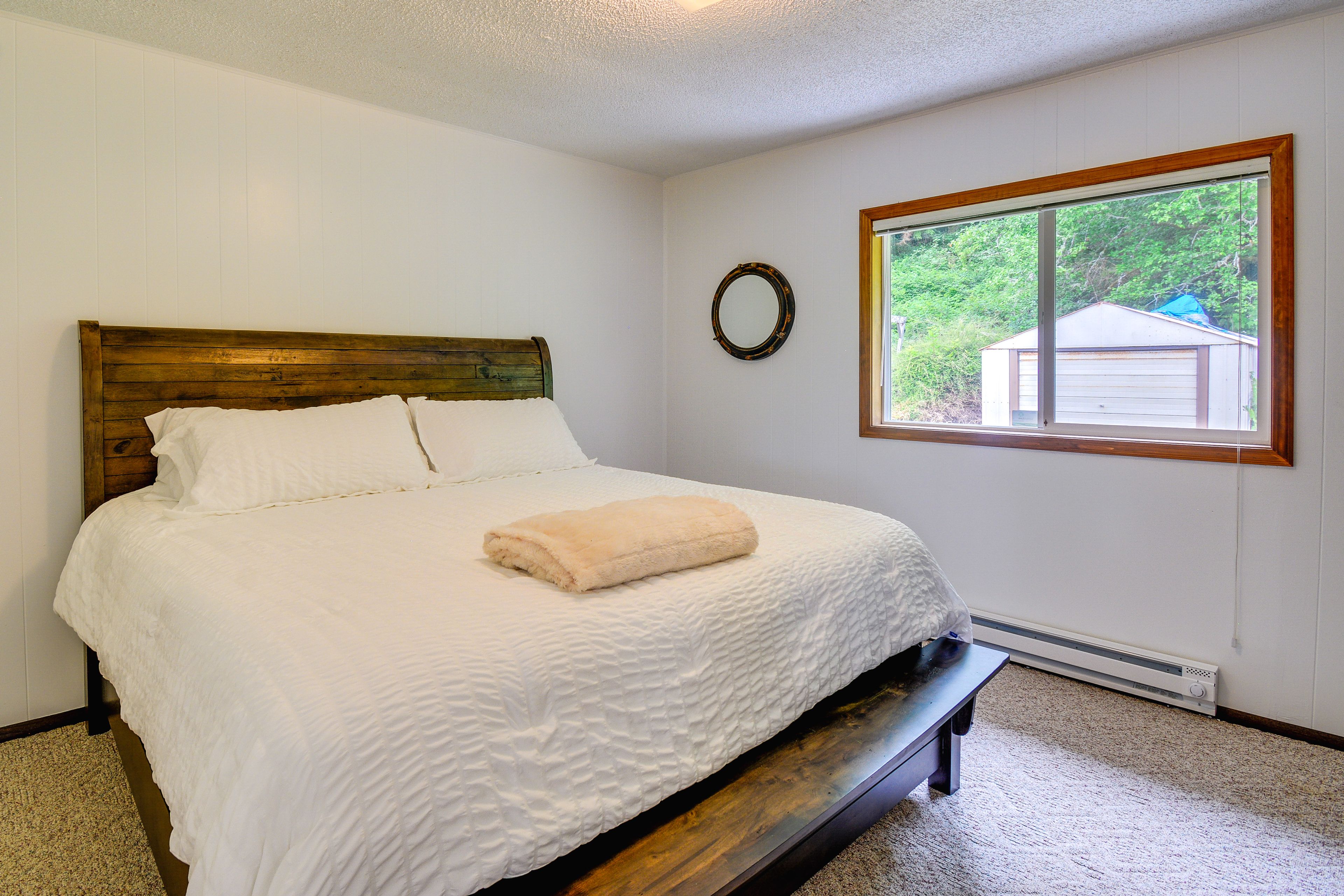 Bedroom 2 | California King Bed