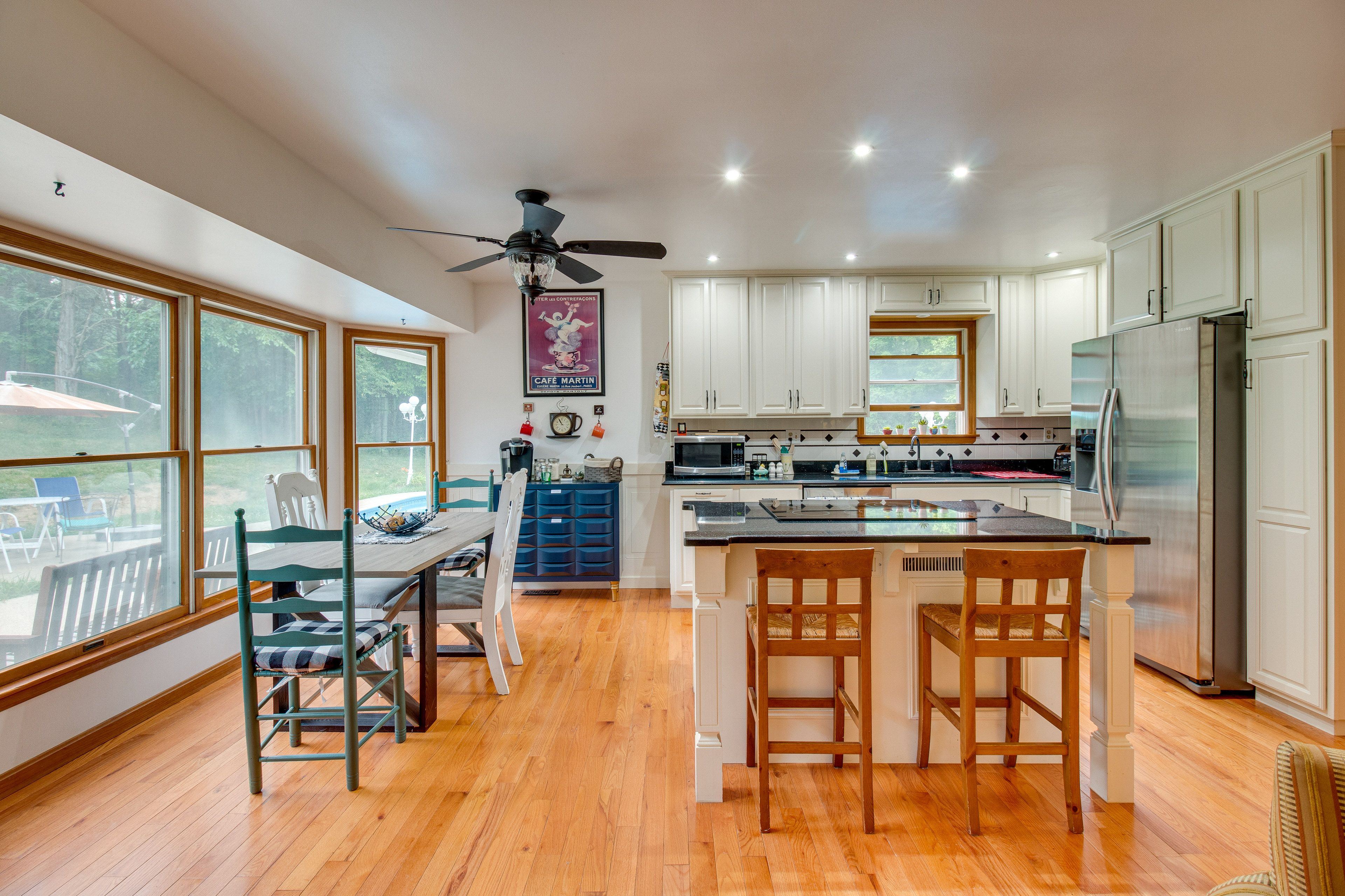 Kitchen | Cooking Basics | Dishware & Flatware | Toaster Oven | Blender | Keurig