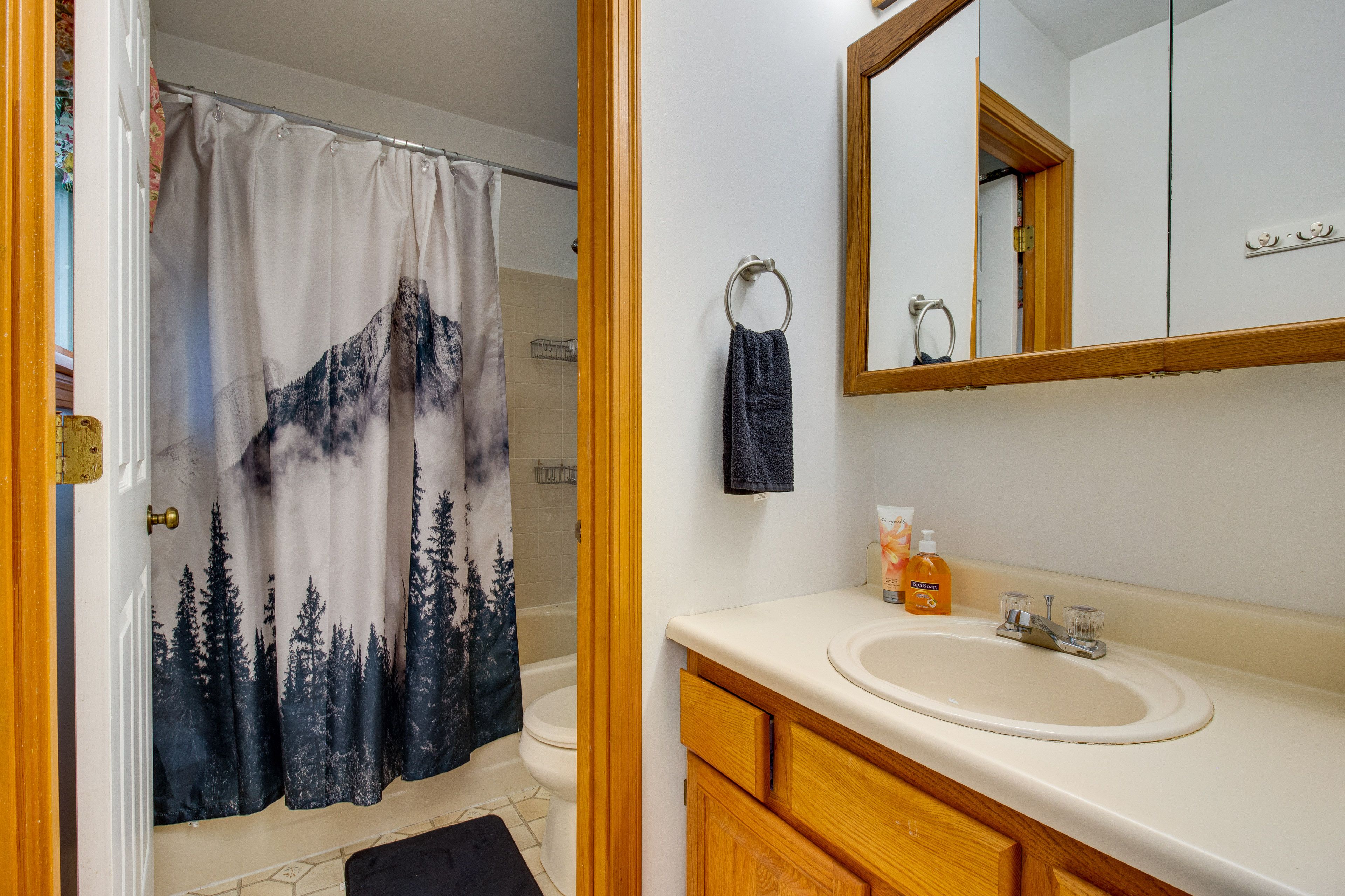En-Suite Bathroom