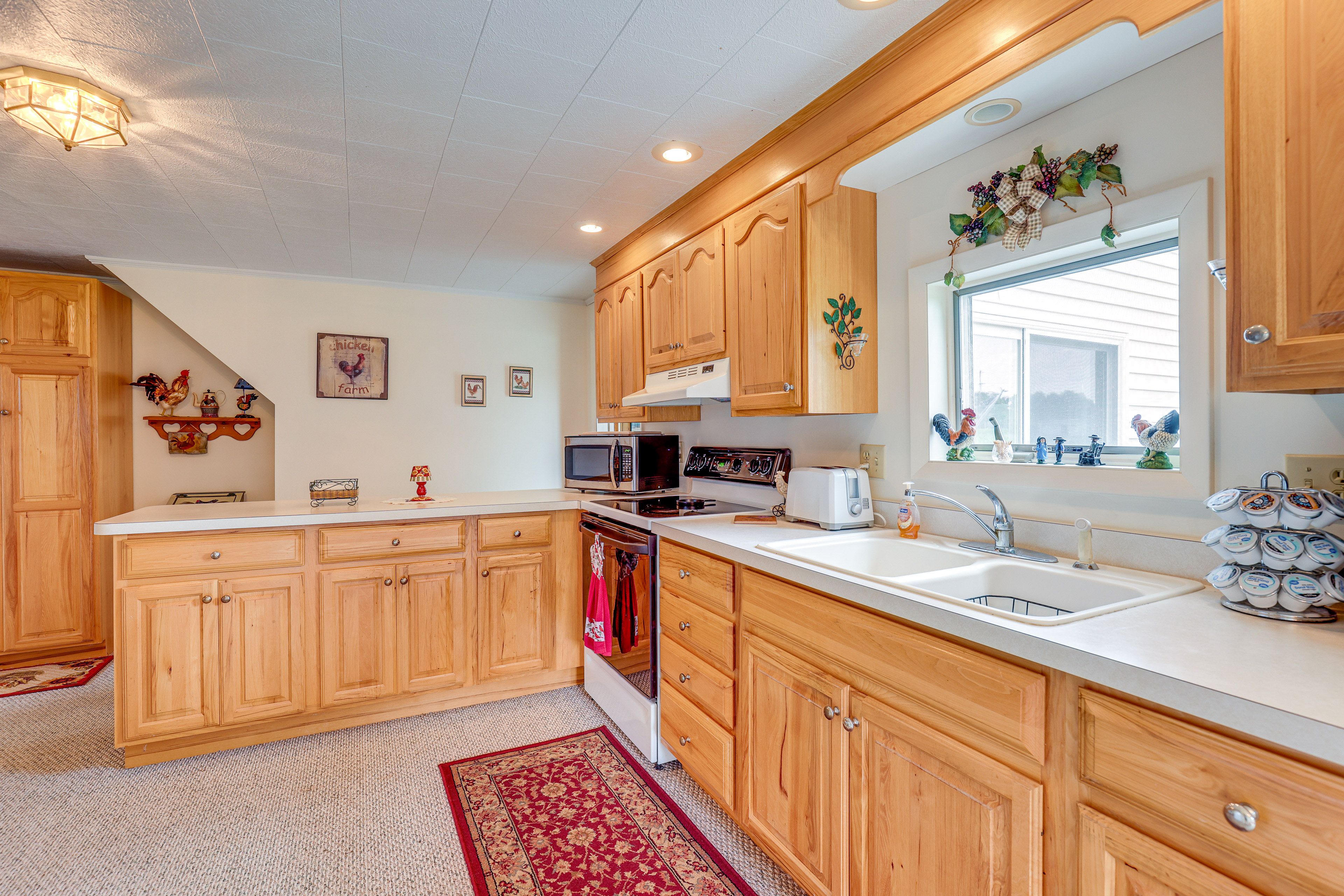 Kitchen | 1st Floor | Keurig Coffee Maker | Stove/Oven