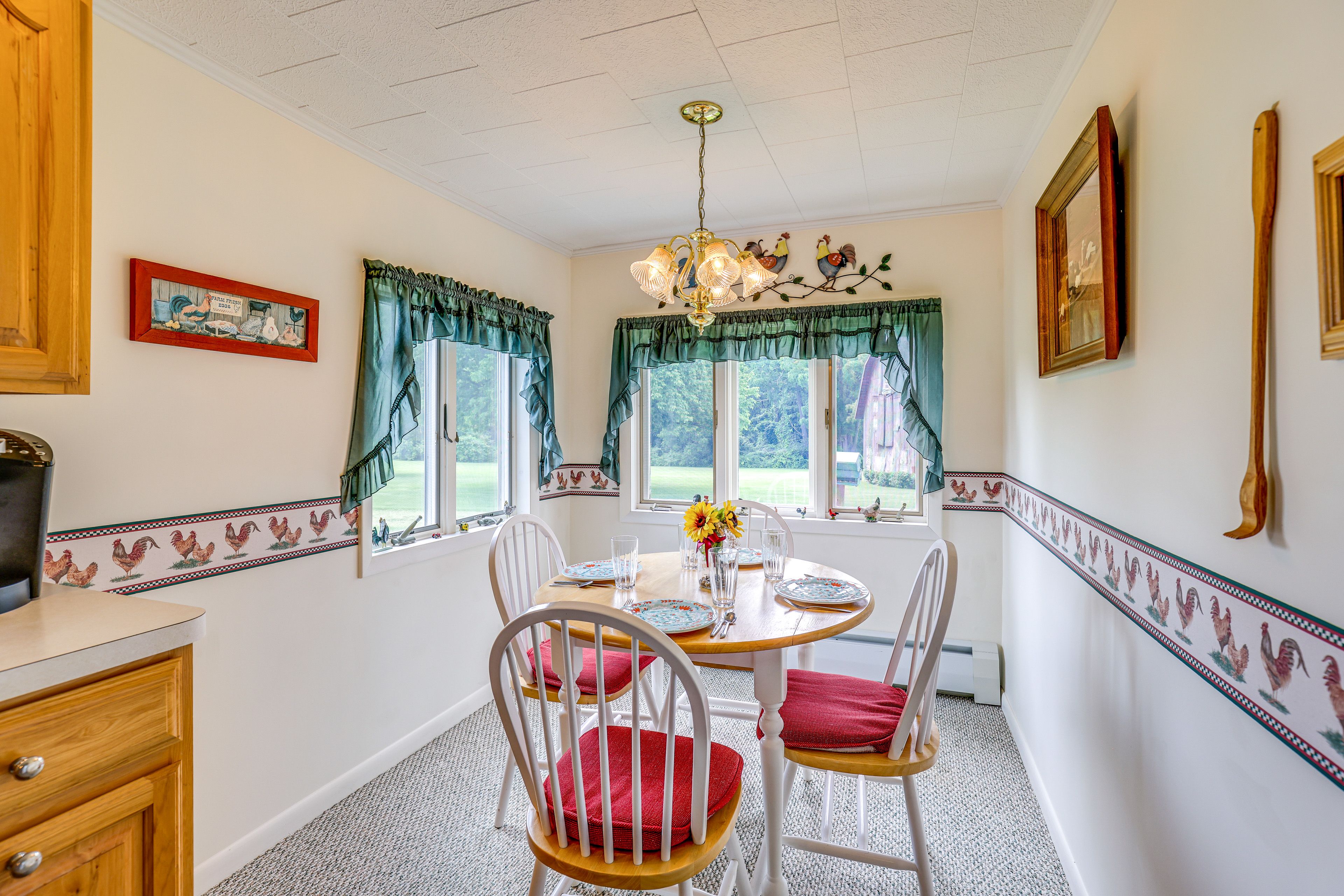 Dining Room | 1st Floor | Well-Equipped Kitchen