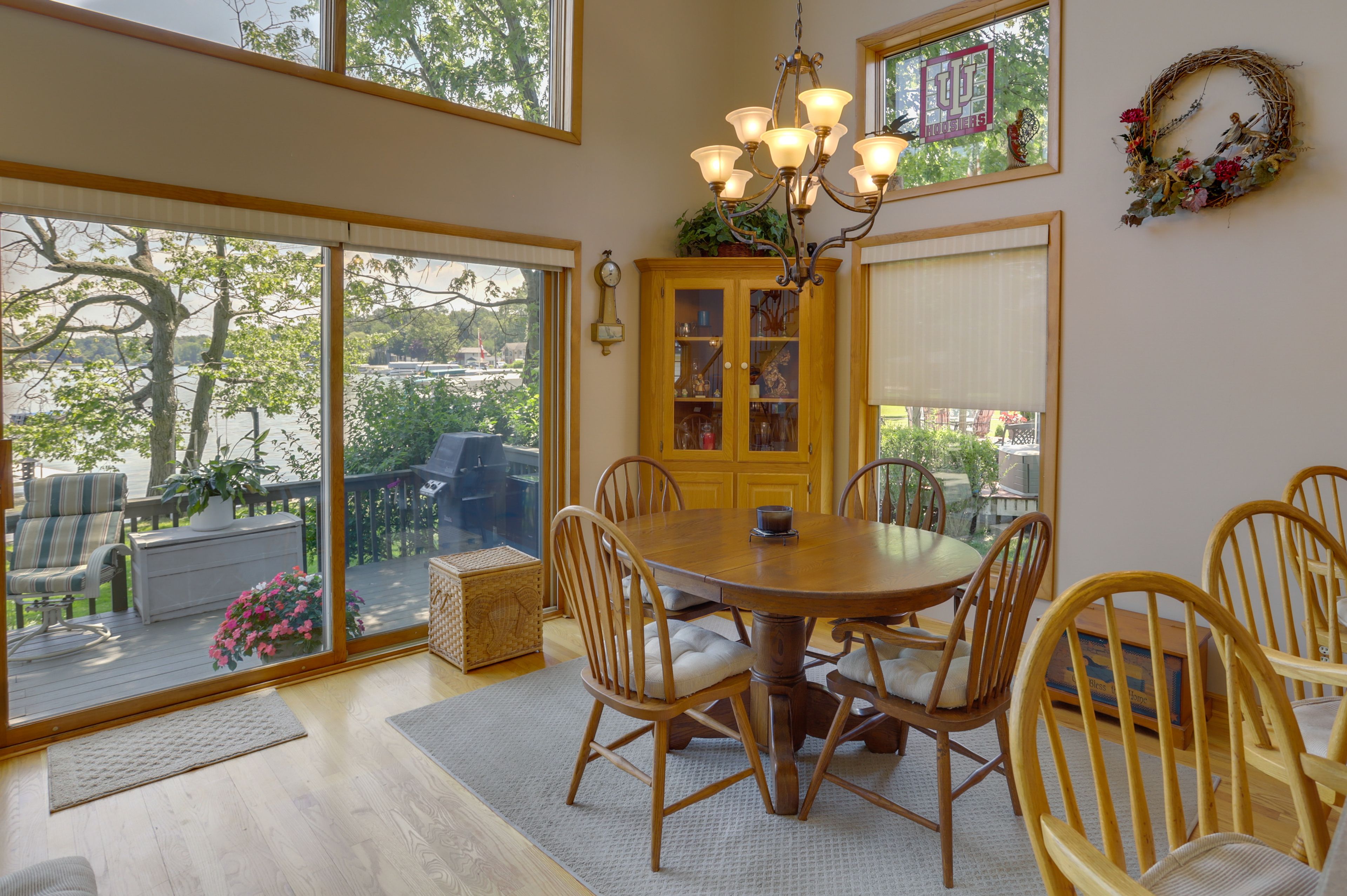 Dining Table | Dishware & Flatware Provided