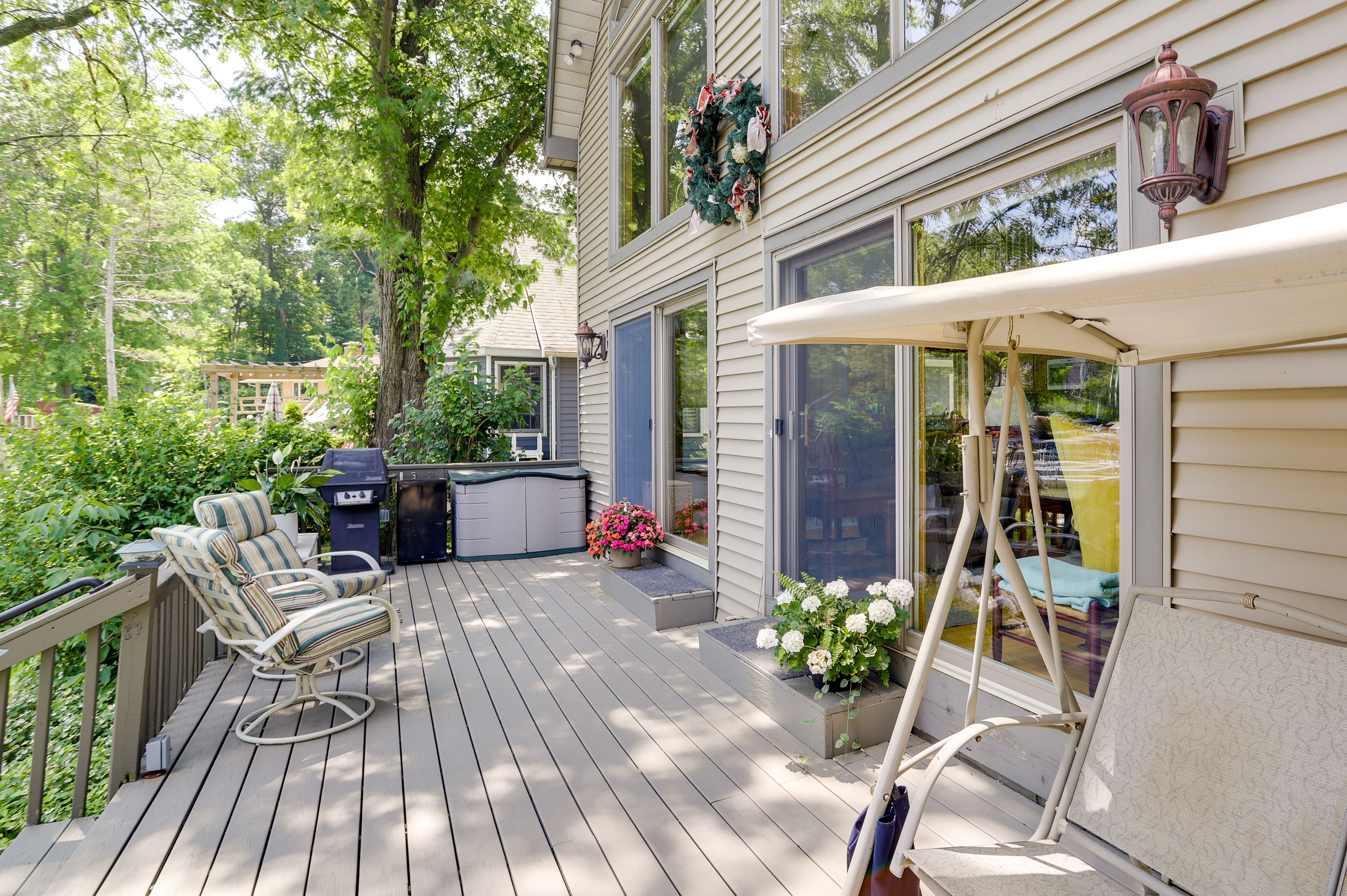 Deck | Gas Grill