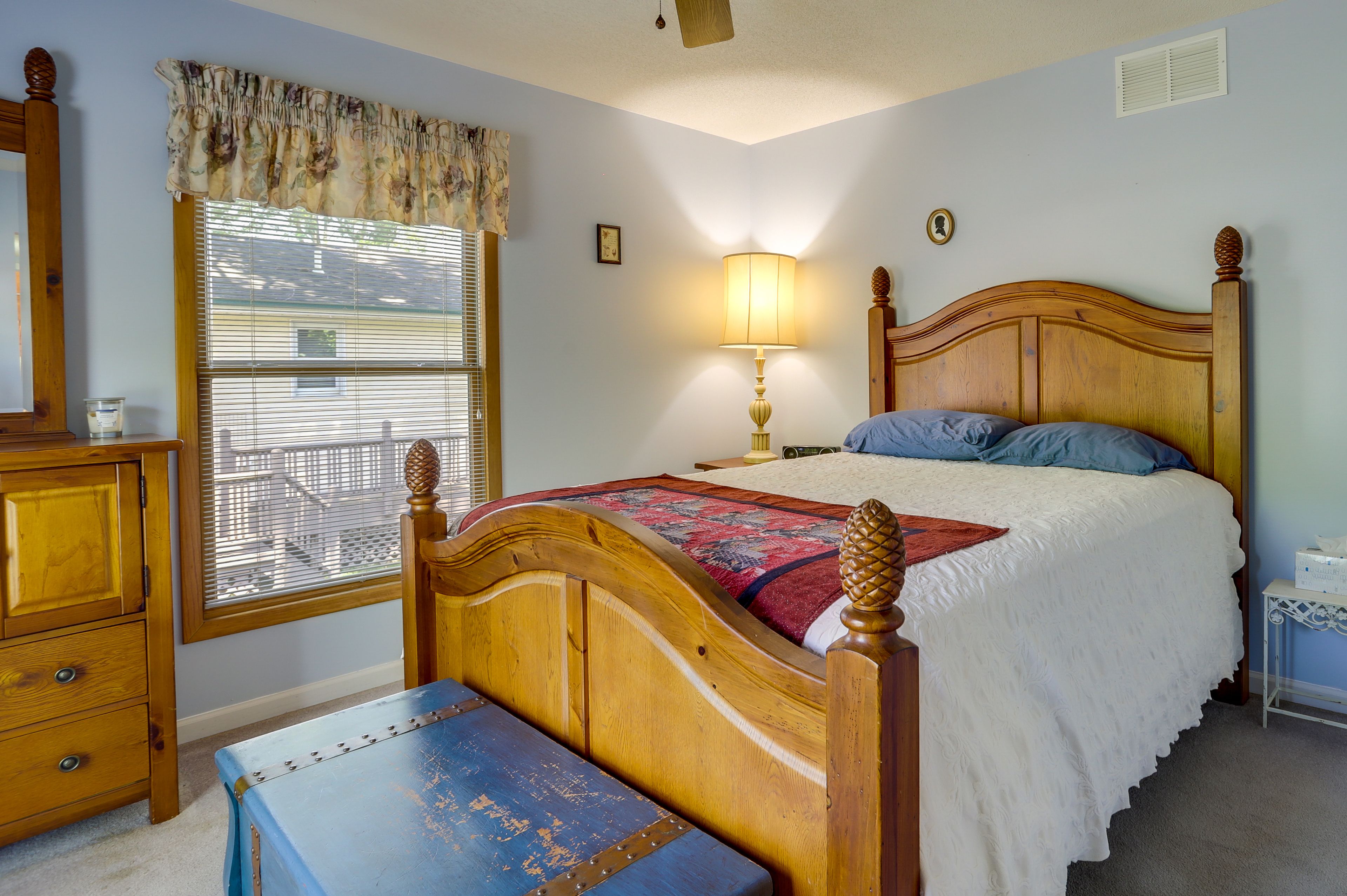 Bedroom 1 | Queen Bed | Linens Provided