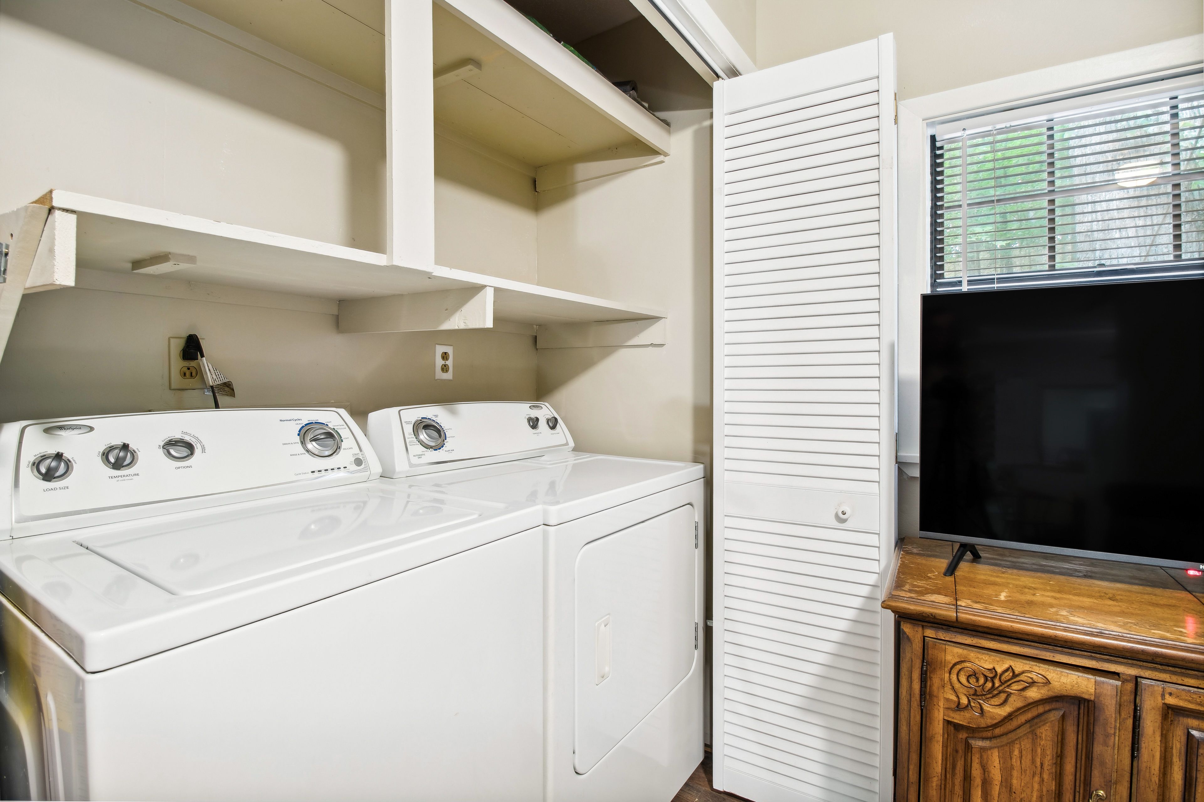Washer & Dryer | Detergent Provided