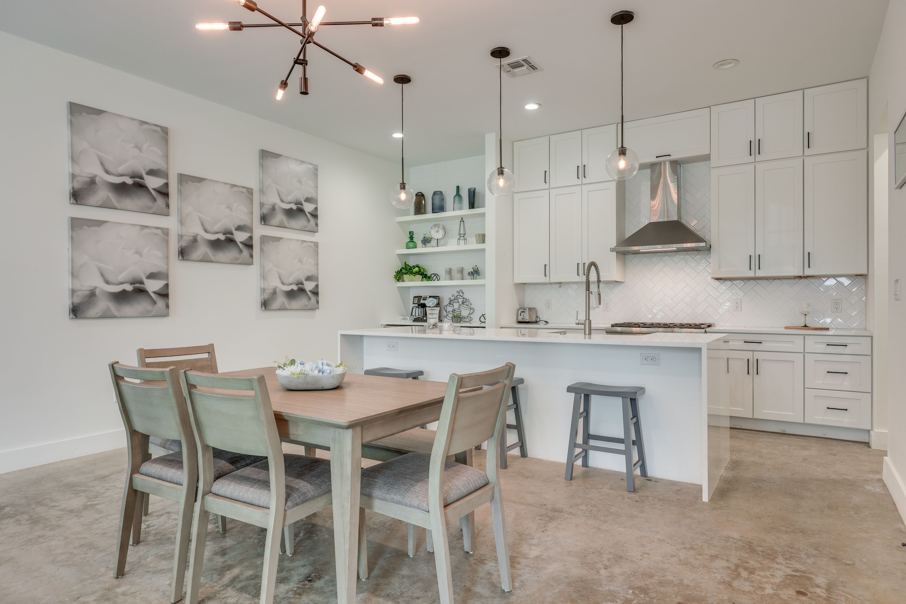 Dining Area | Modern Lighting | Workstation | Free WiFi