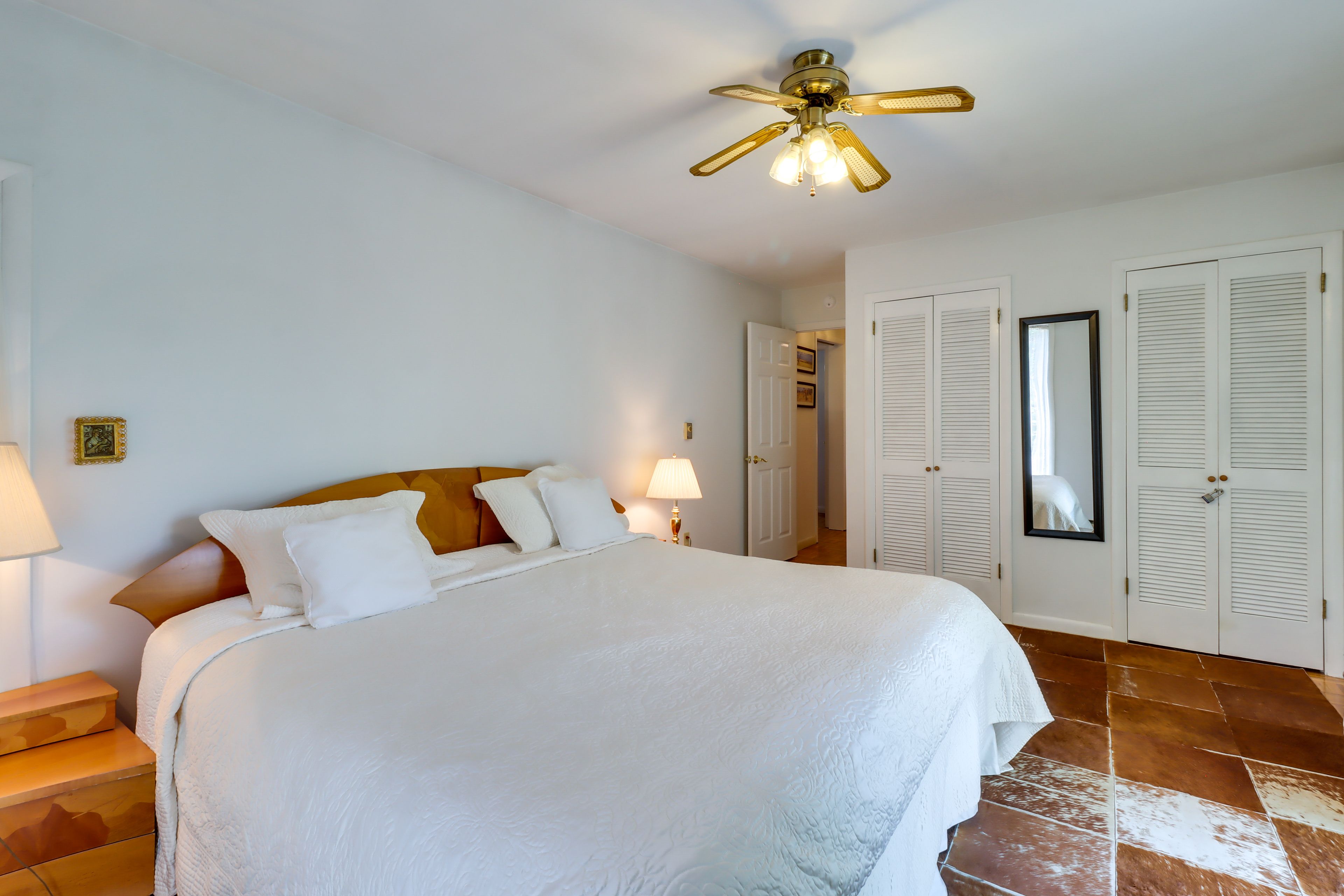Bedroom 1 | King Bed | Linens Provided