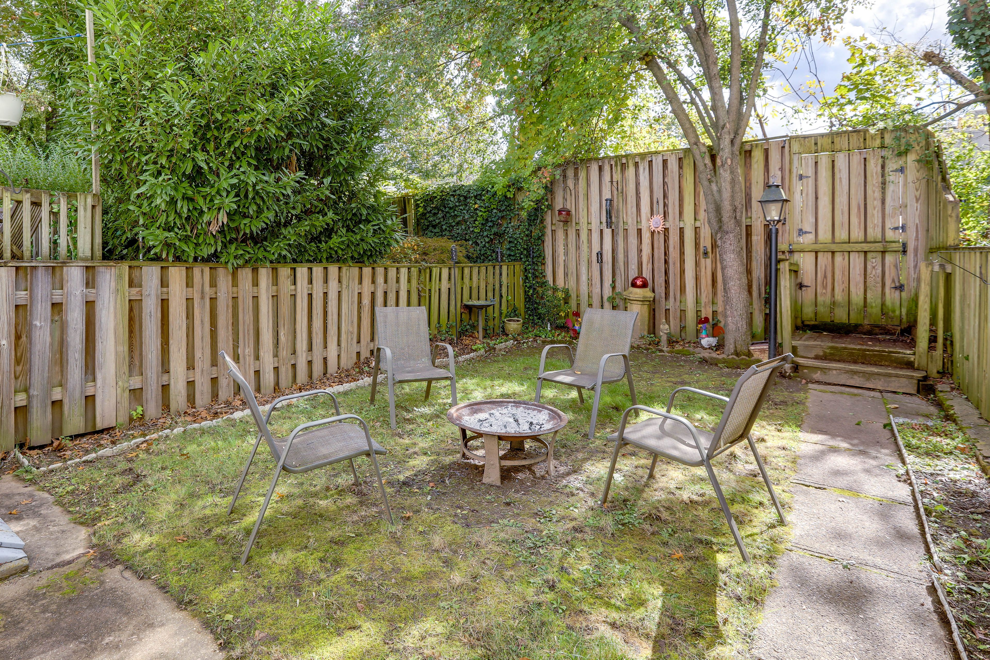 Backyard | Fire Pit