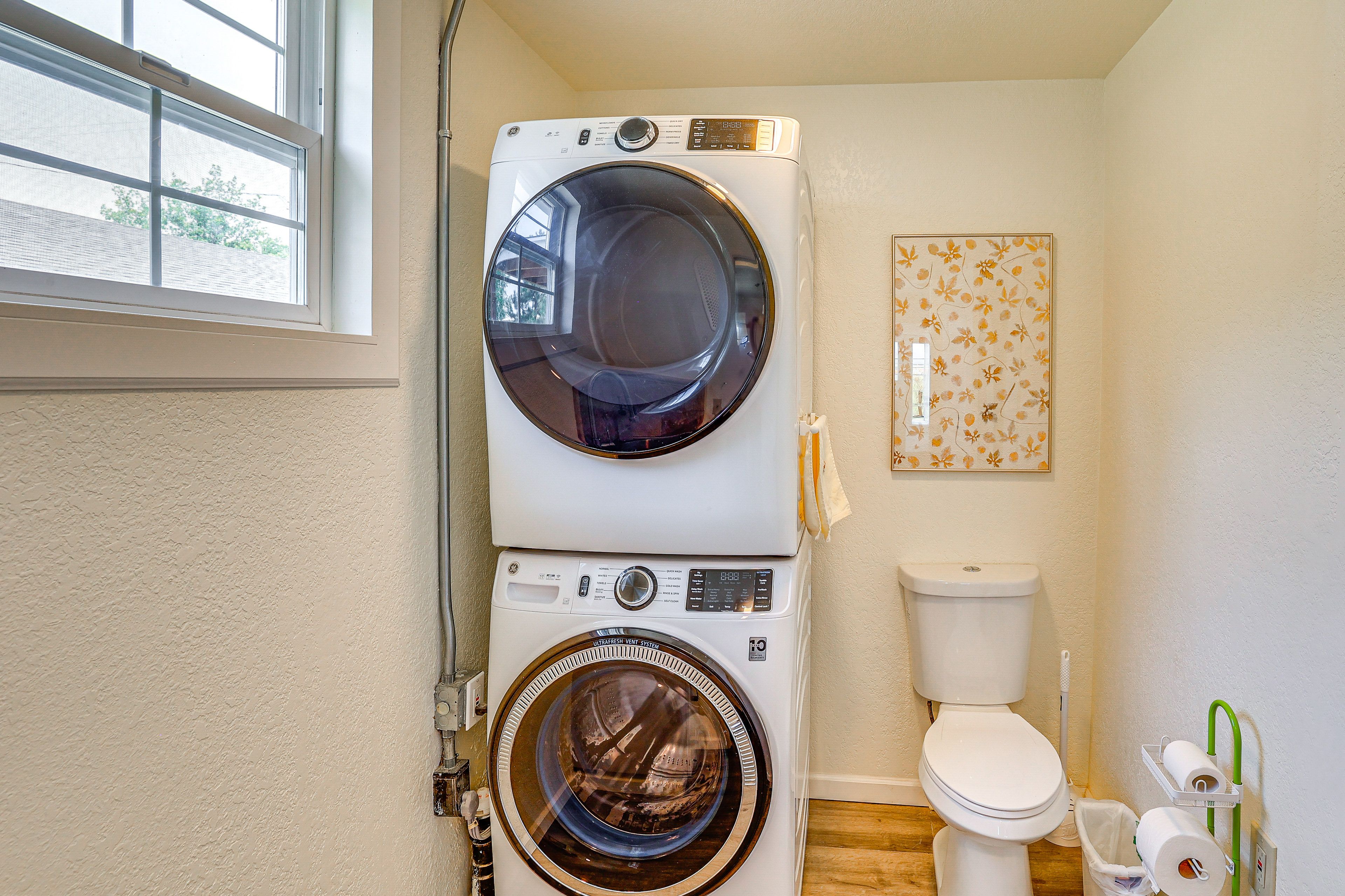 Half Bathroom | Washer & Dryer