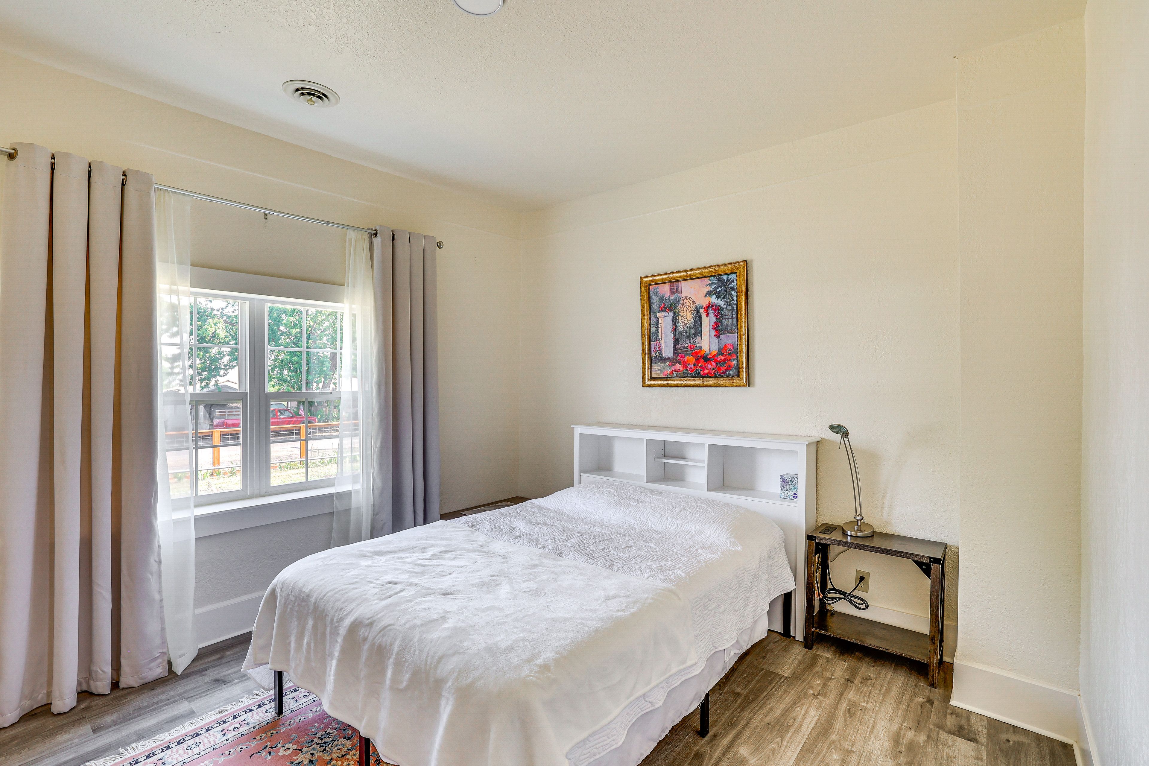 Bedroom 3 | Queen Bed