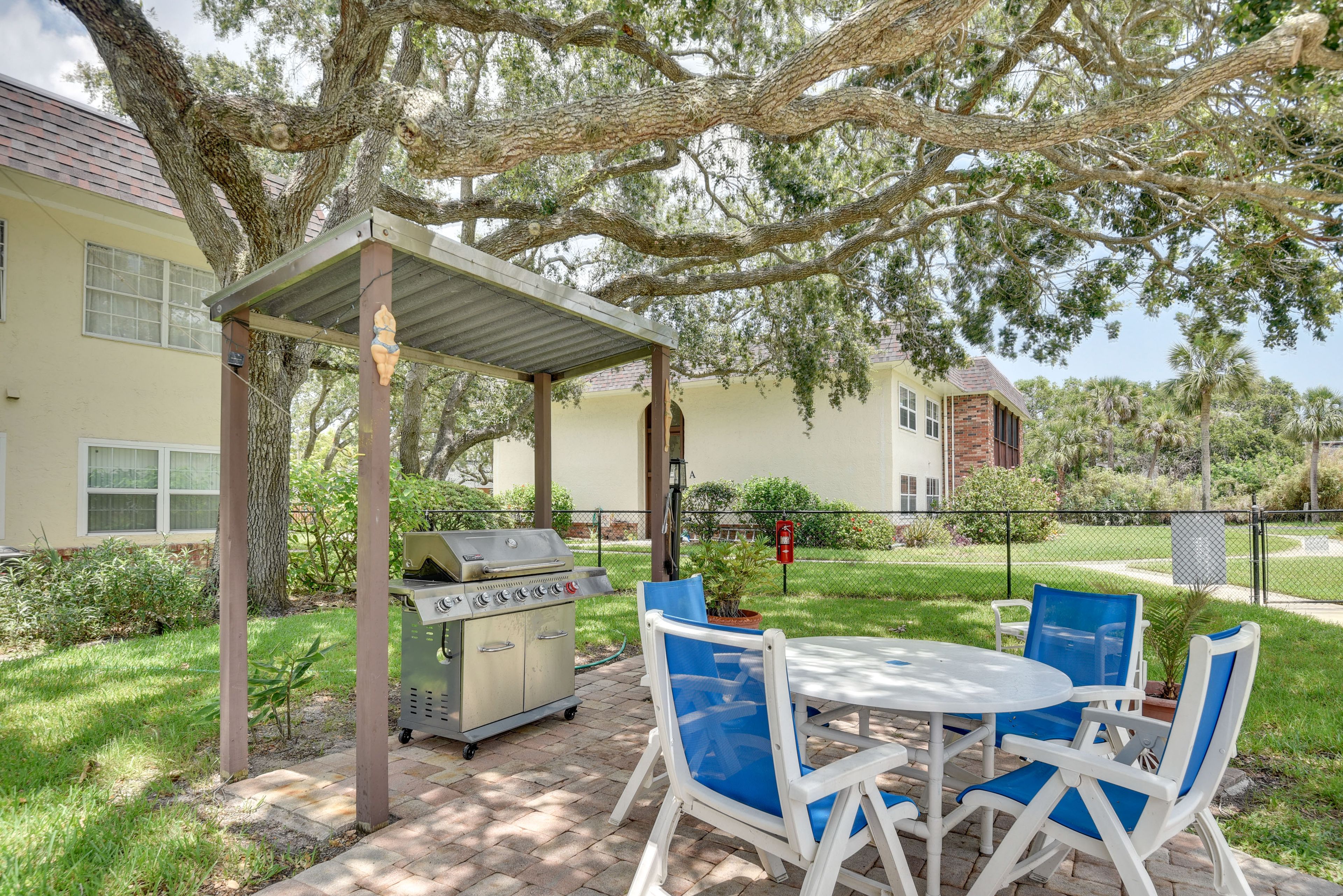 Community Grill Area