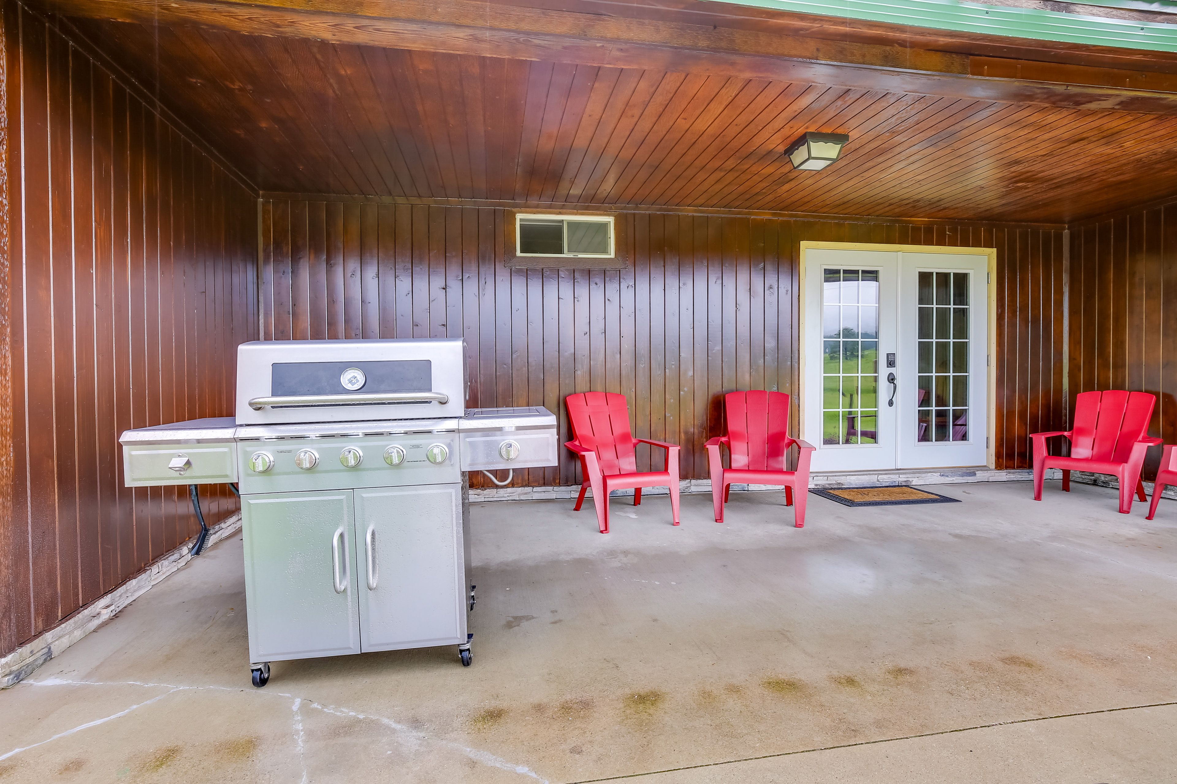 Covered Patio | Keyless Entry