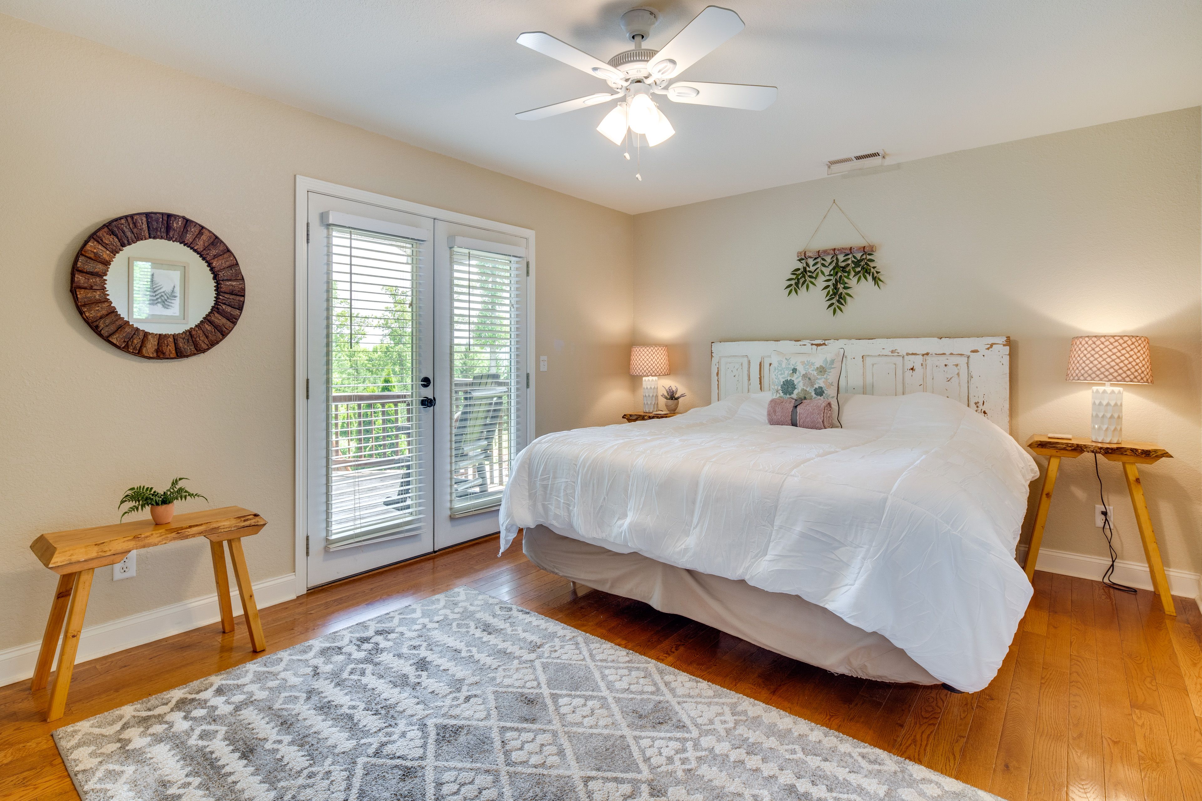 Bedroom 1 | King Bed | Linens Provided