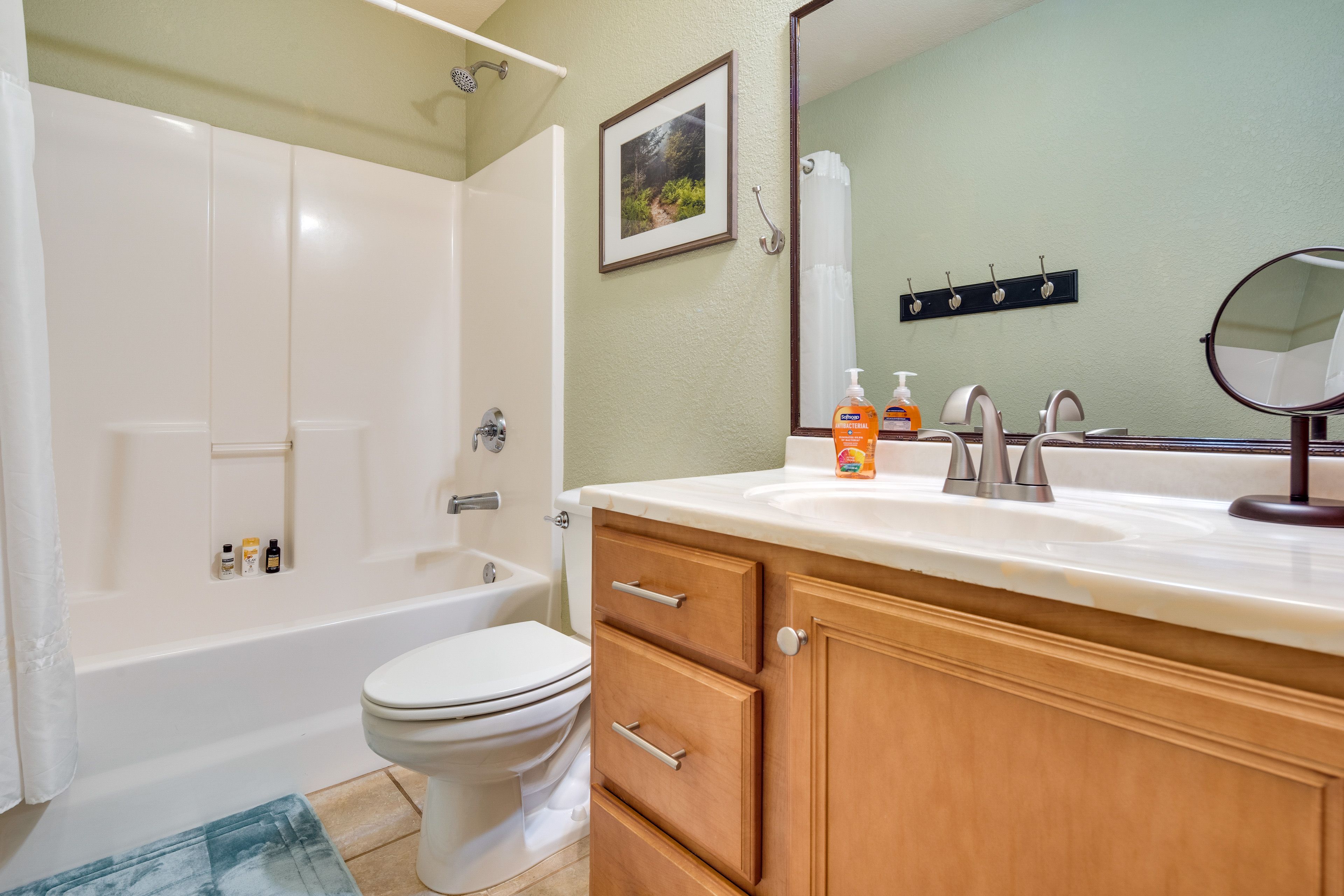 Full Bathroom