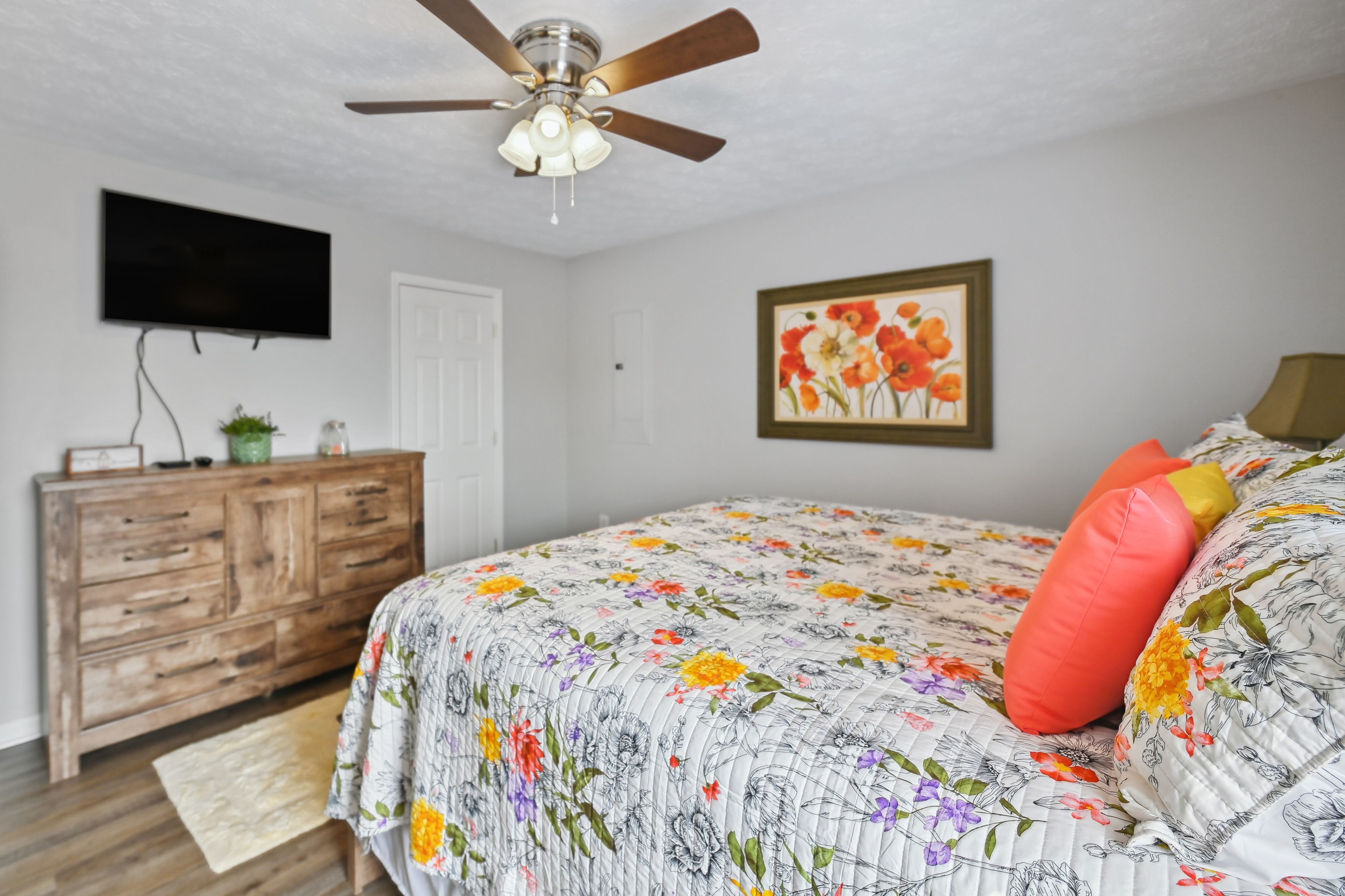 Bedroom 1 | King Bed | Linens Provided | Smart TV