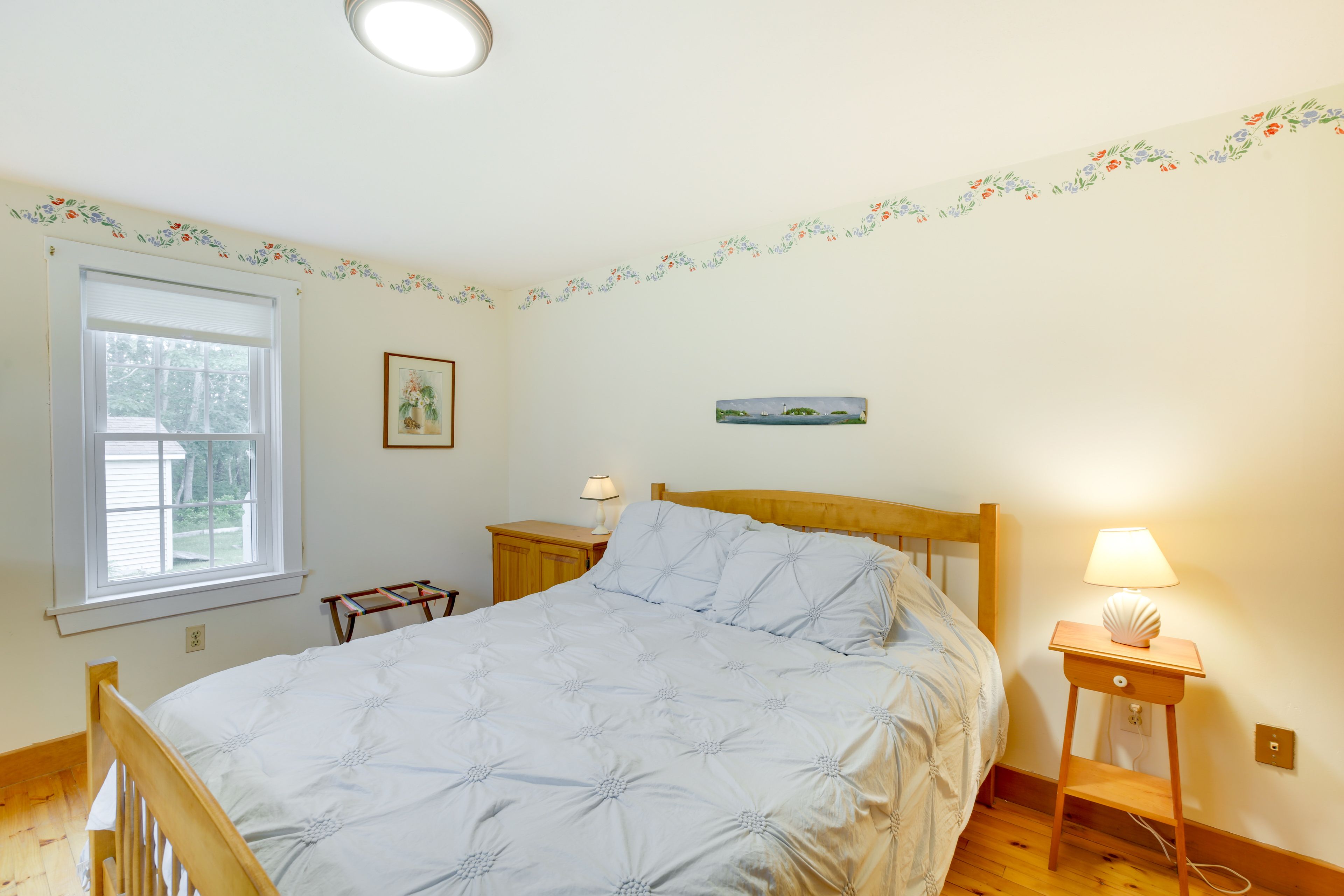 Bedroom 1 | Queen Bed | Linens Provided