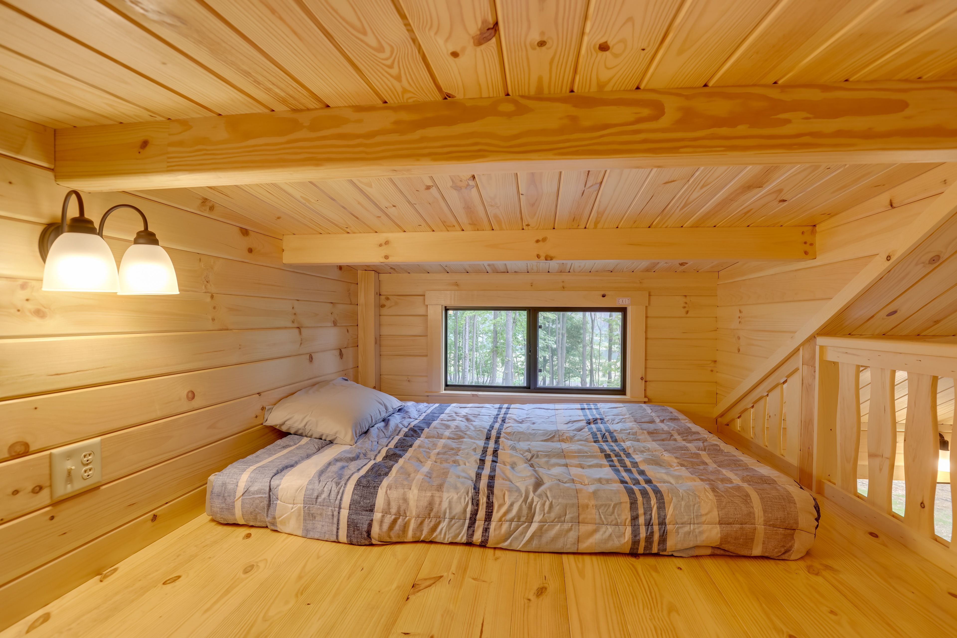 Lofted Space | Full Floor Mattress