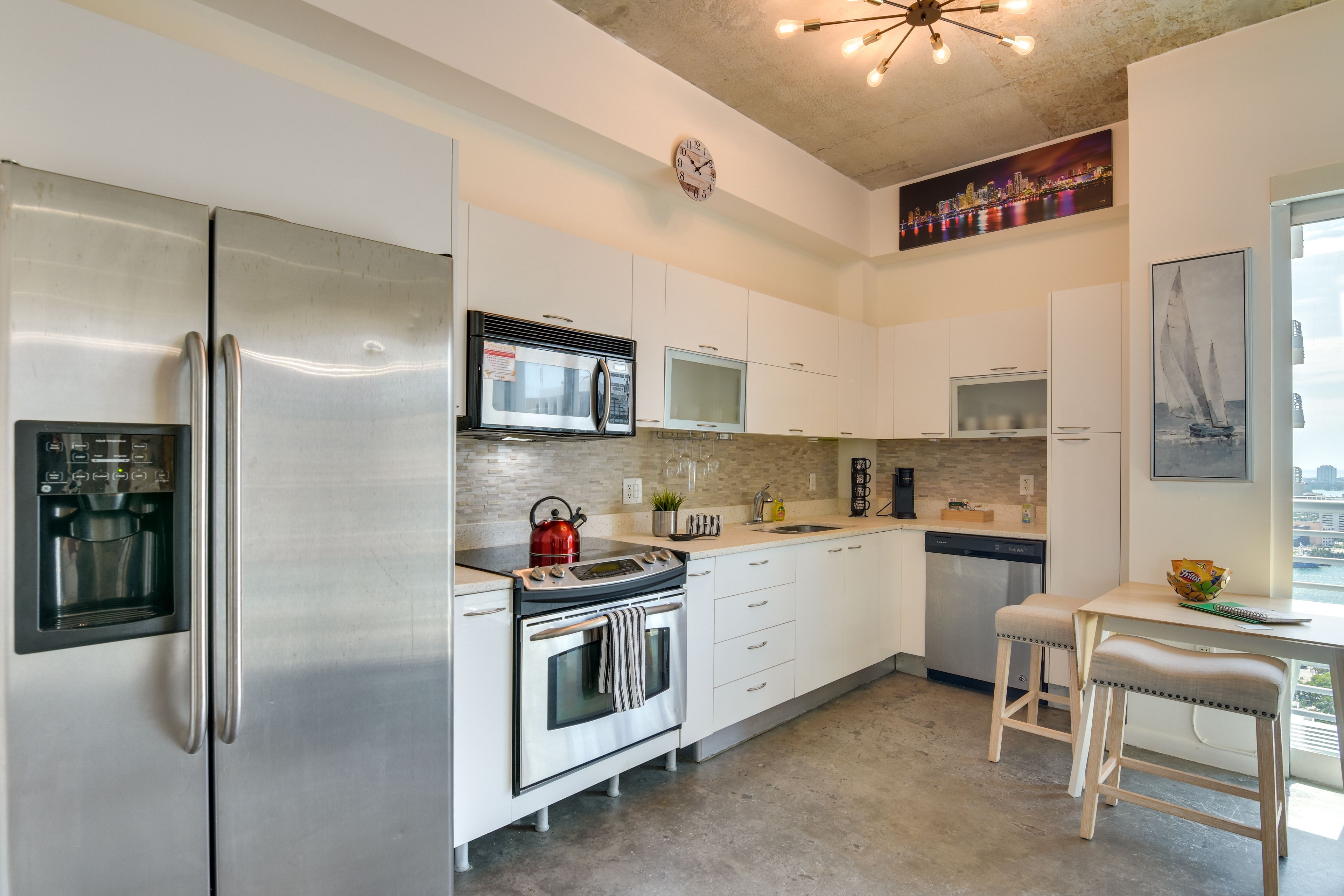 Studio | Kitchen | Main Level | Dishwasher | Coffee Maker