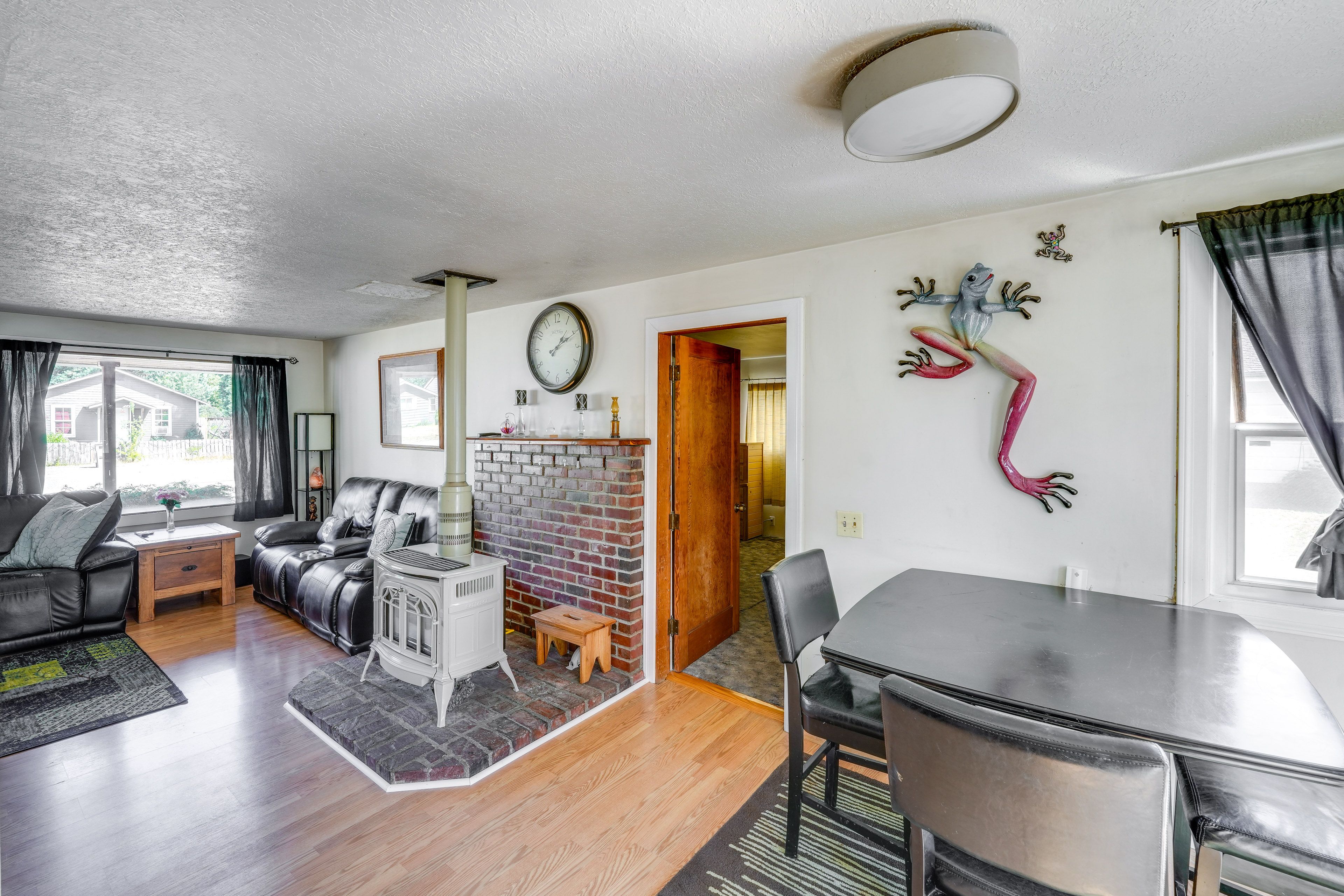 Dining Room | Fully Equipped Kitchen