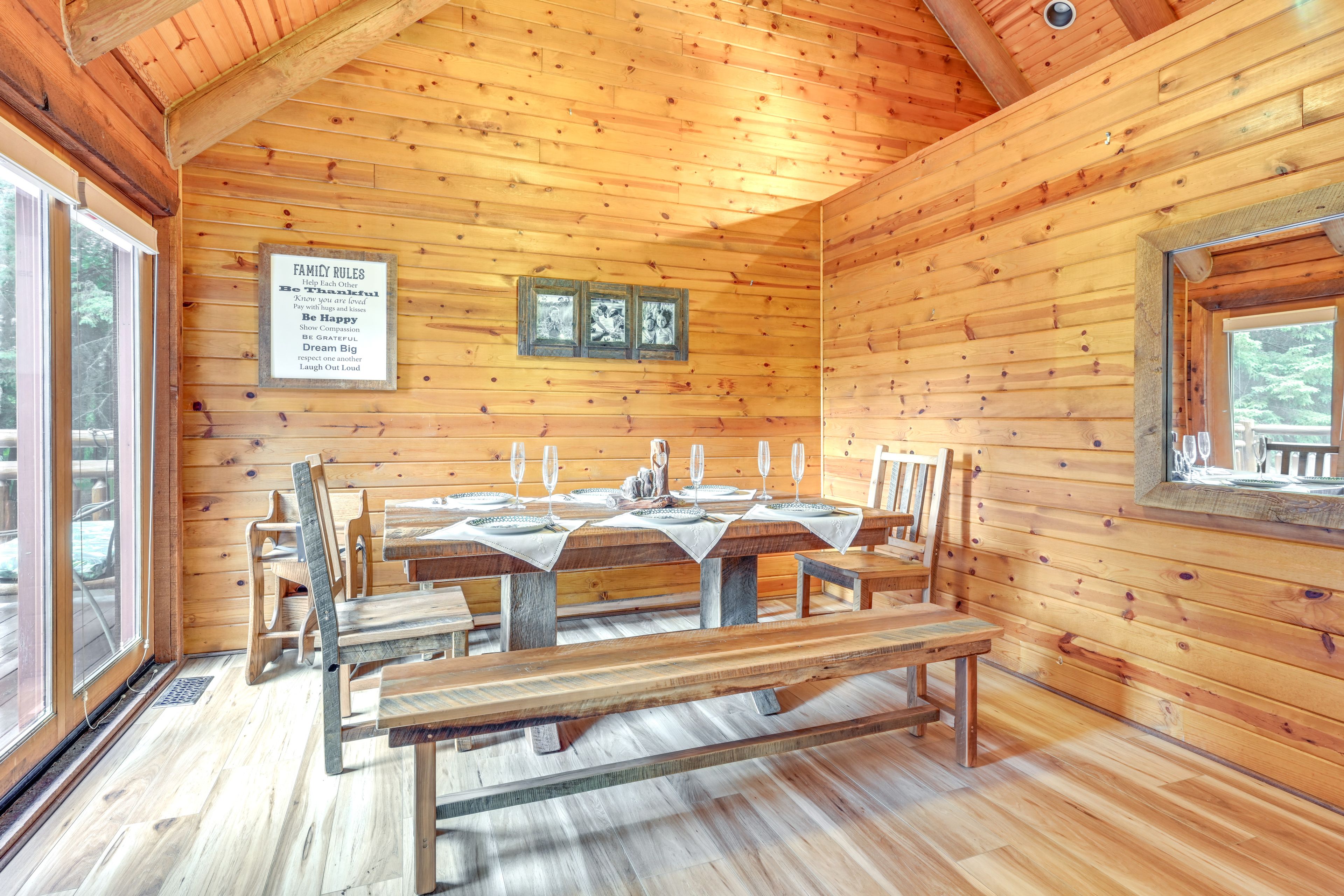 Dining Area | Dishware Provided | High Chair