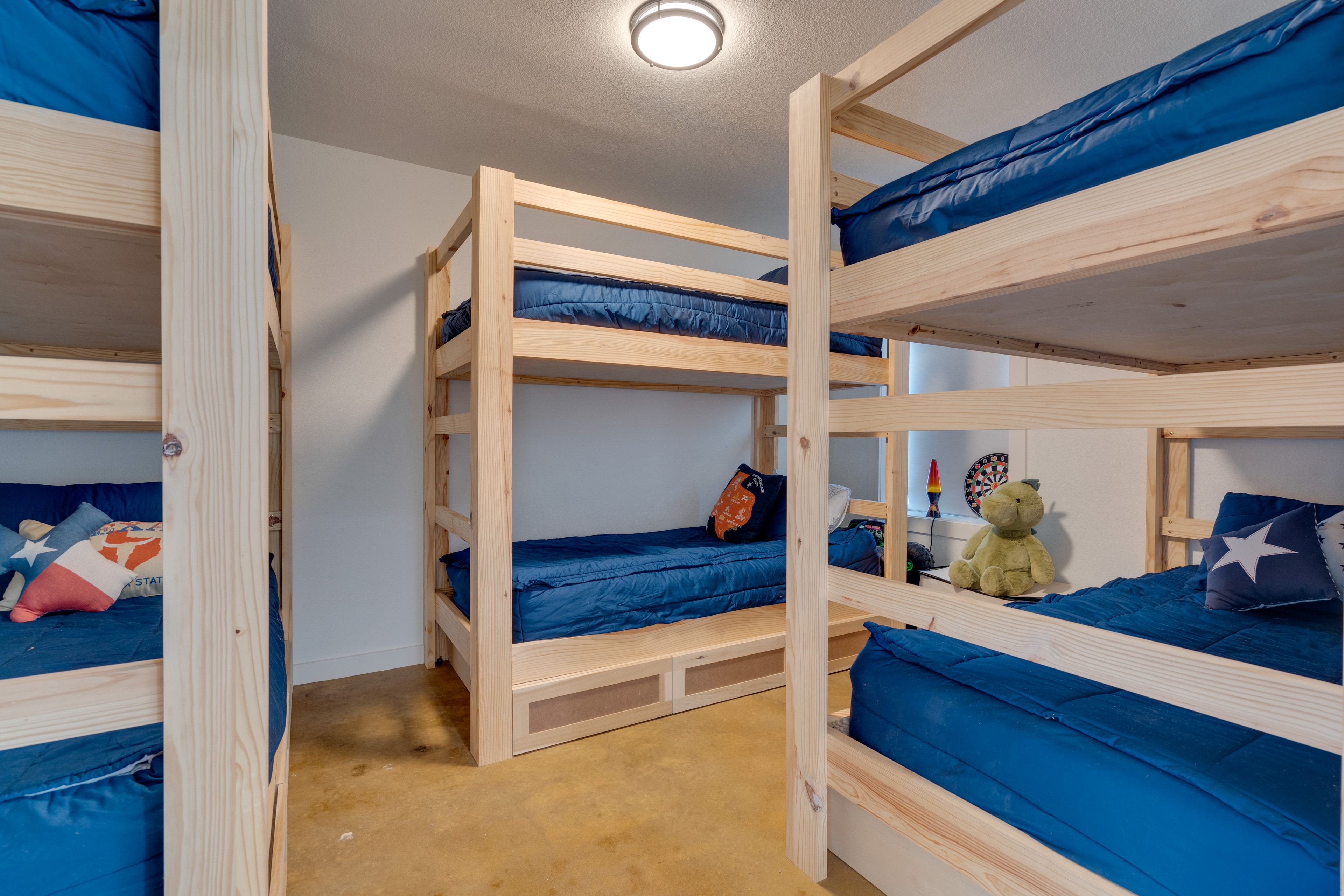 Bedroom 4 | 3 Twin Bunk Beds