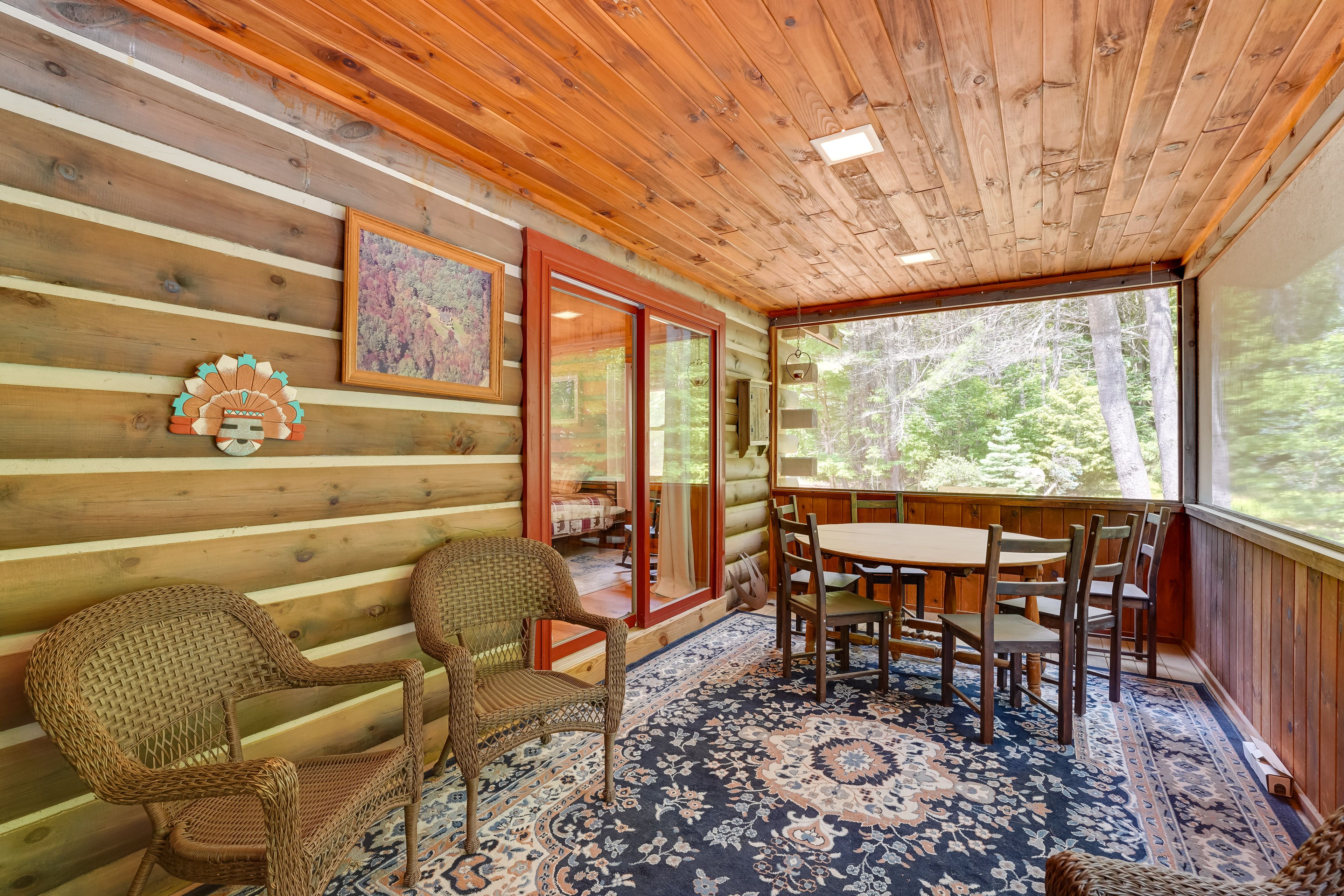 Sunroom | Dining Area