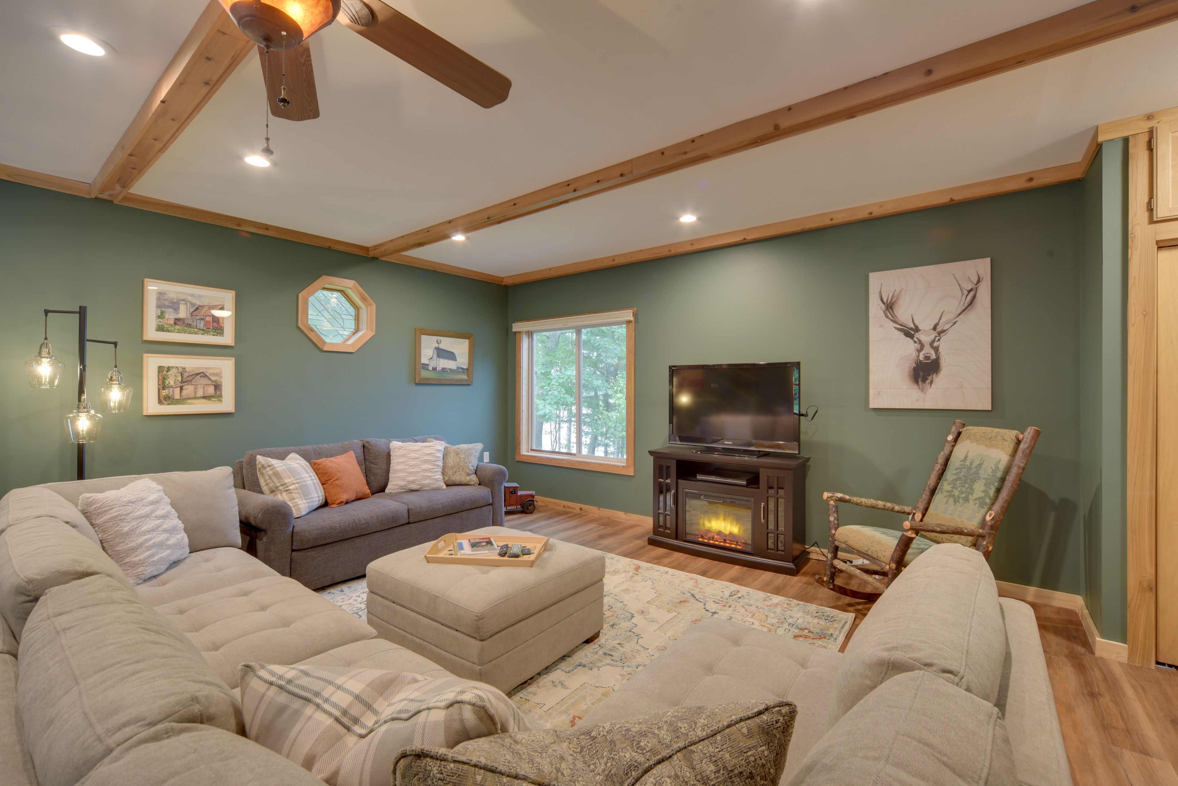 Great Room | Memory Foam Sleeper Sofa | Smart TV | Dining Area | Main Level