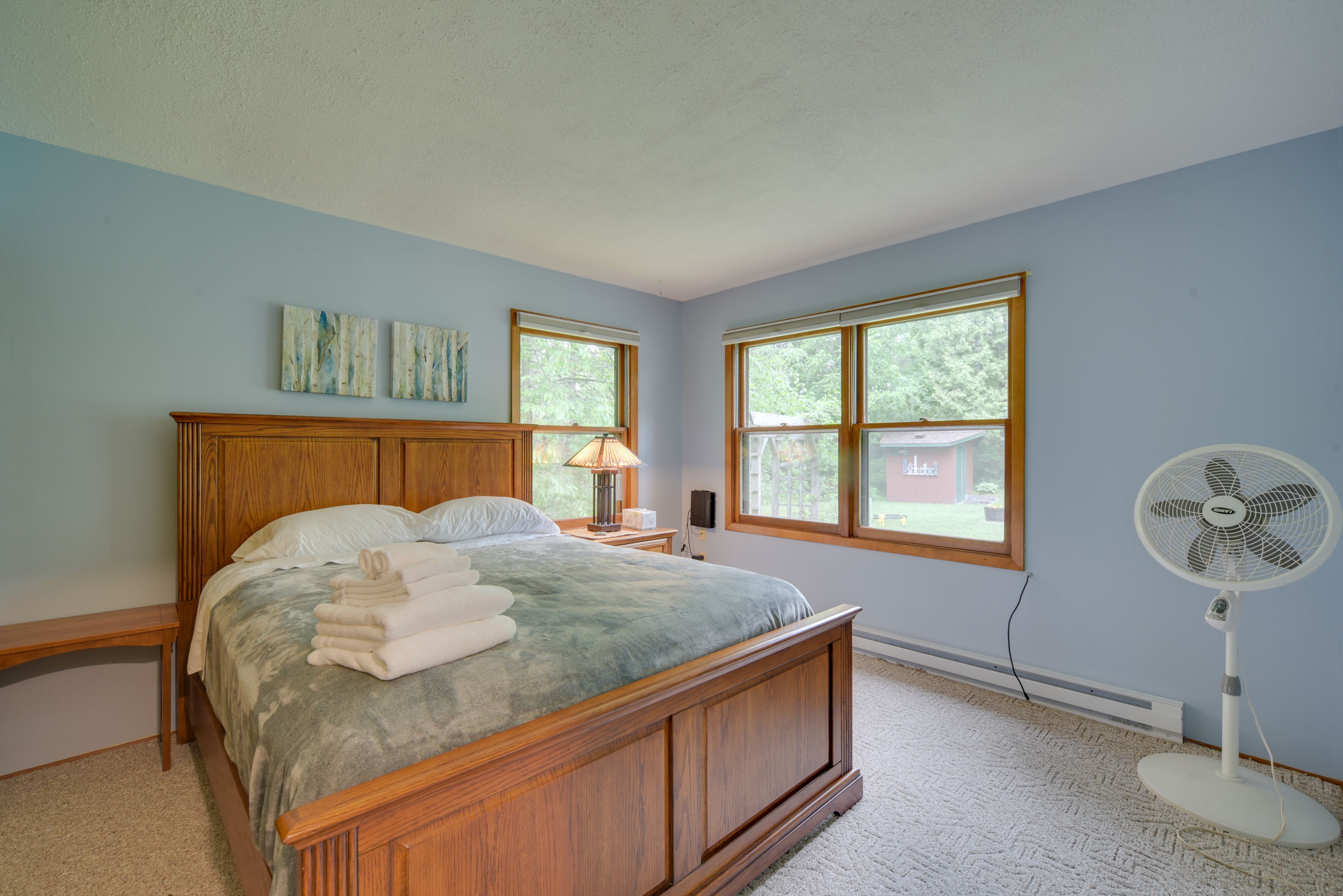 Bedroom 2 | Queen Bed | Main Floor