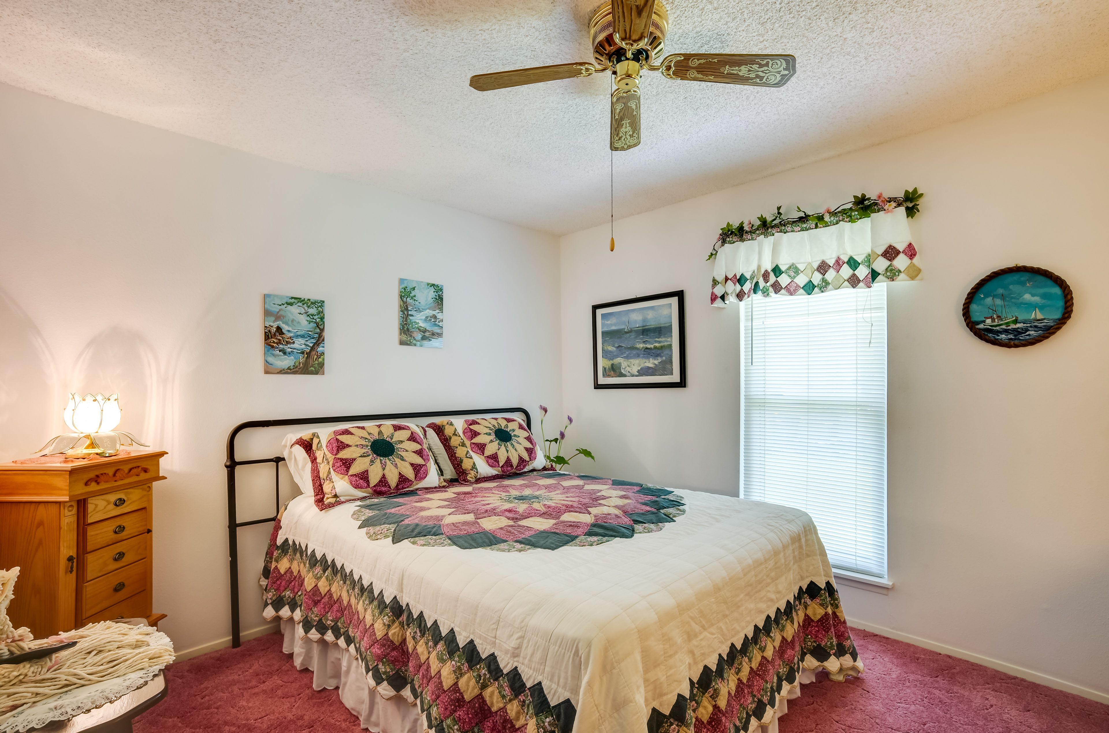 Bedroom 2 | Queen Bed