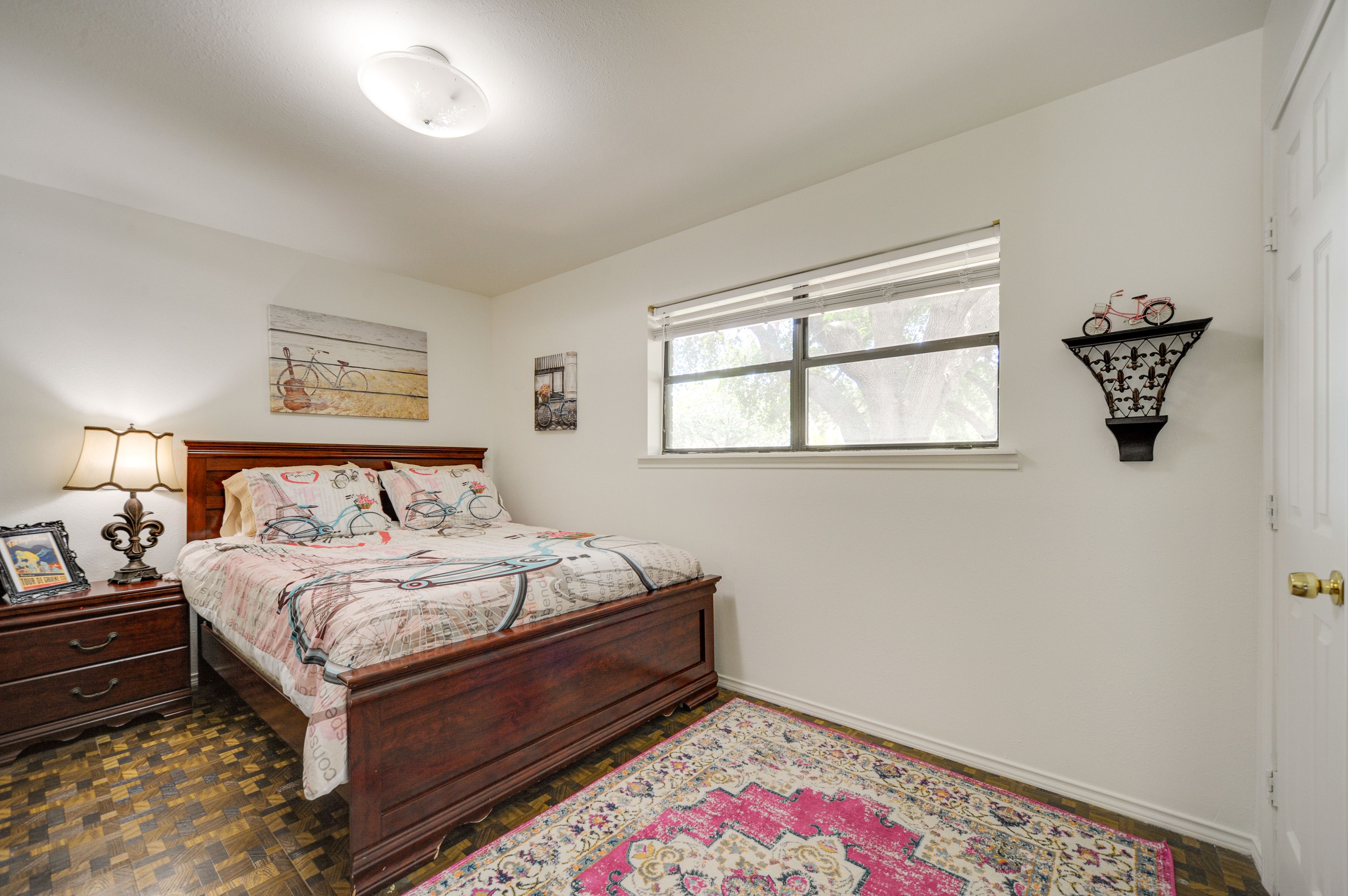 Bedroom 3 | Queen Bed