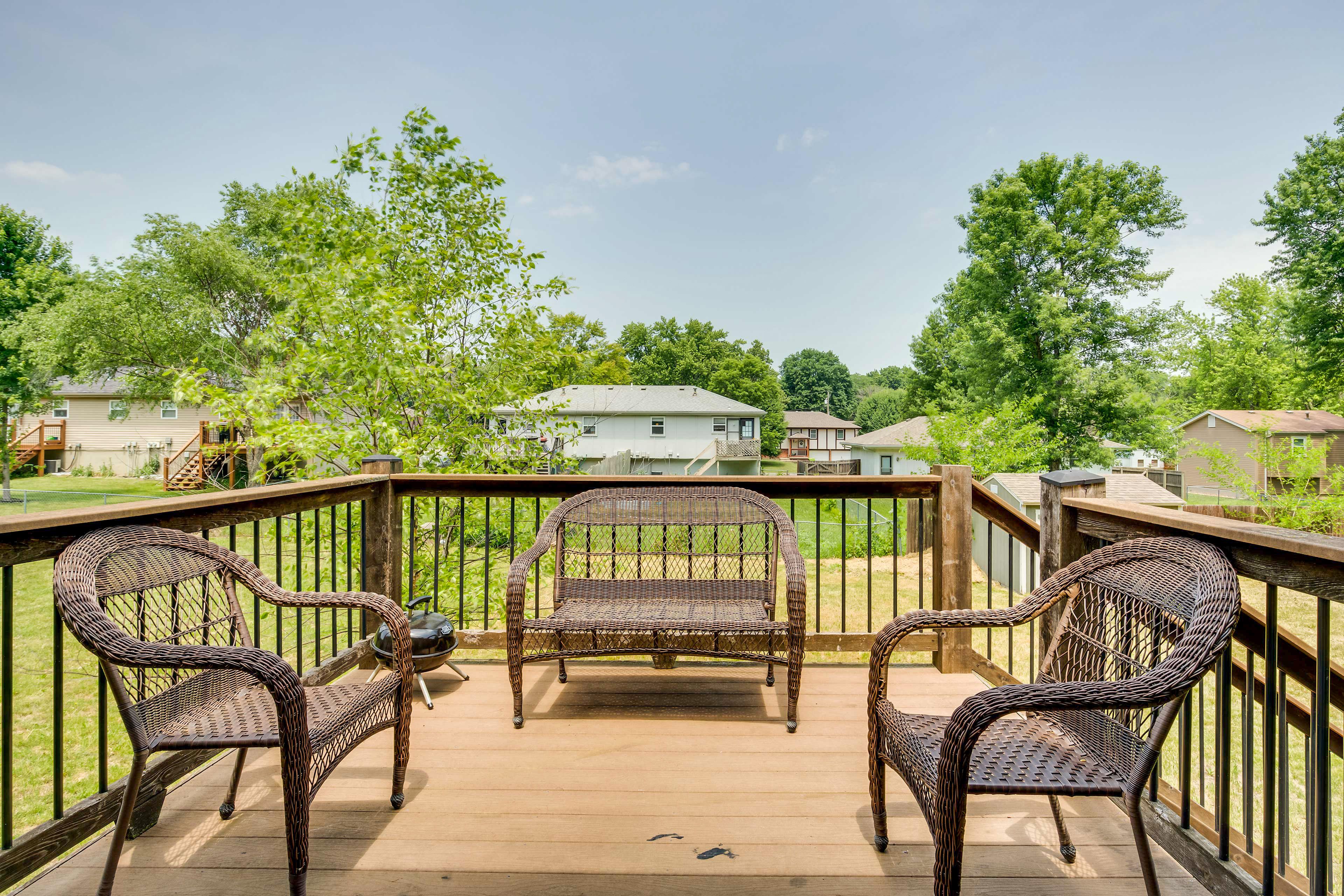 Deck | Charcoal Grill | Outdoor Seating