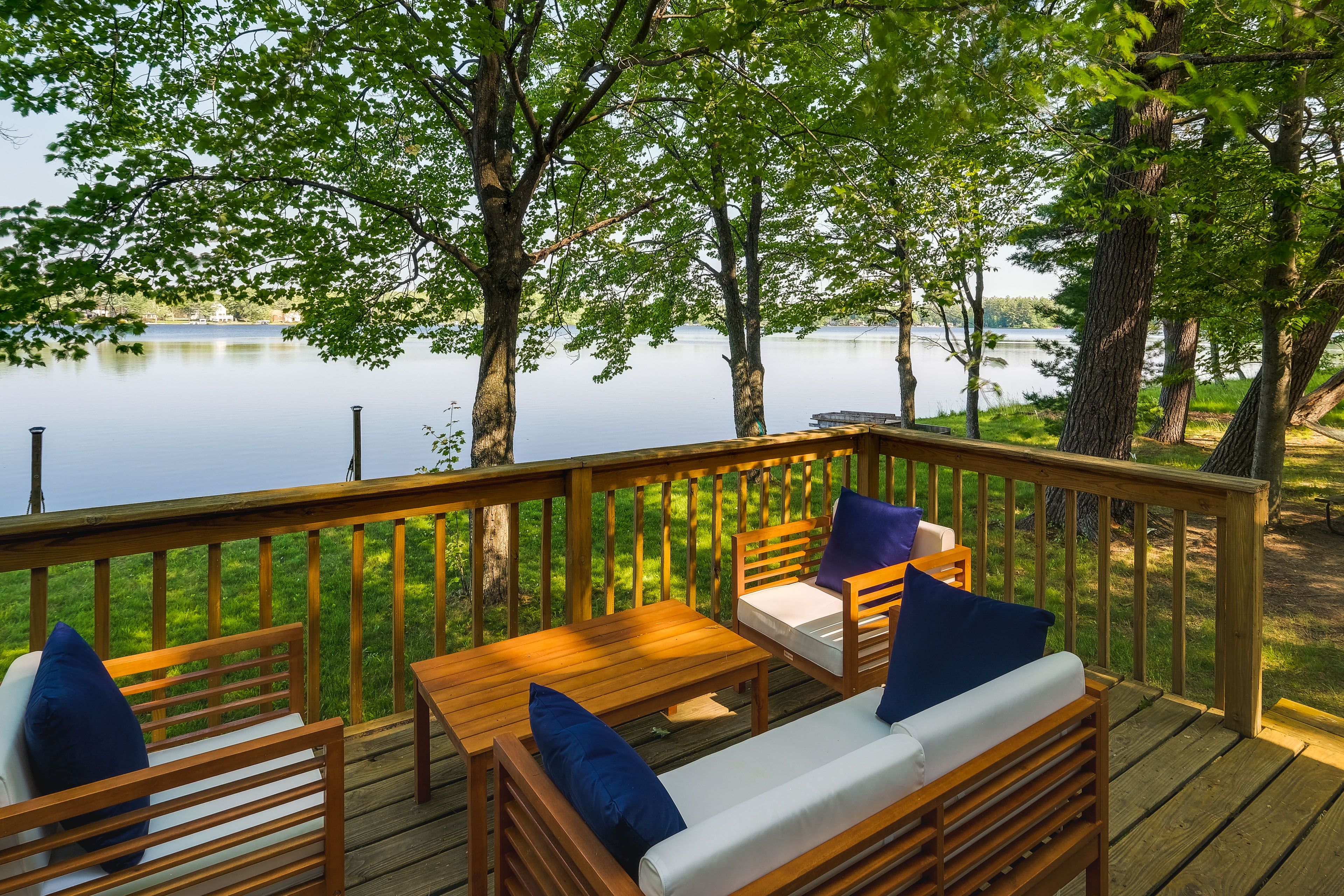Deck | Outdoor Dining Area