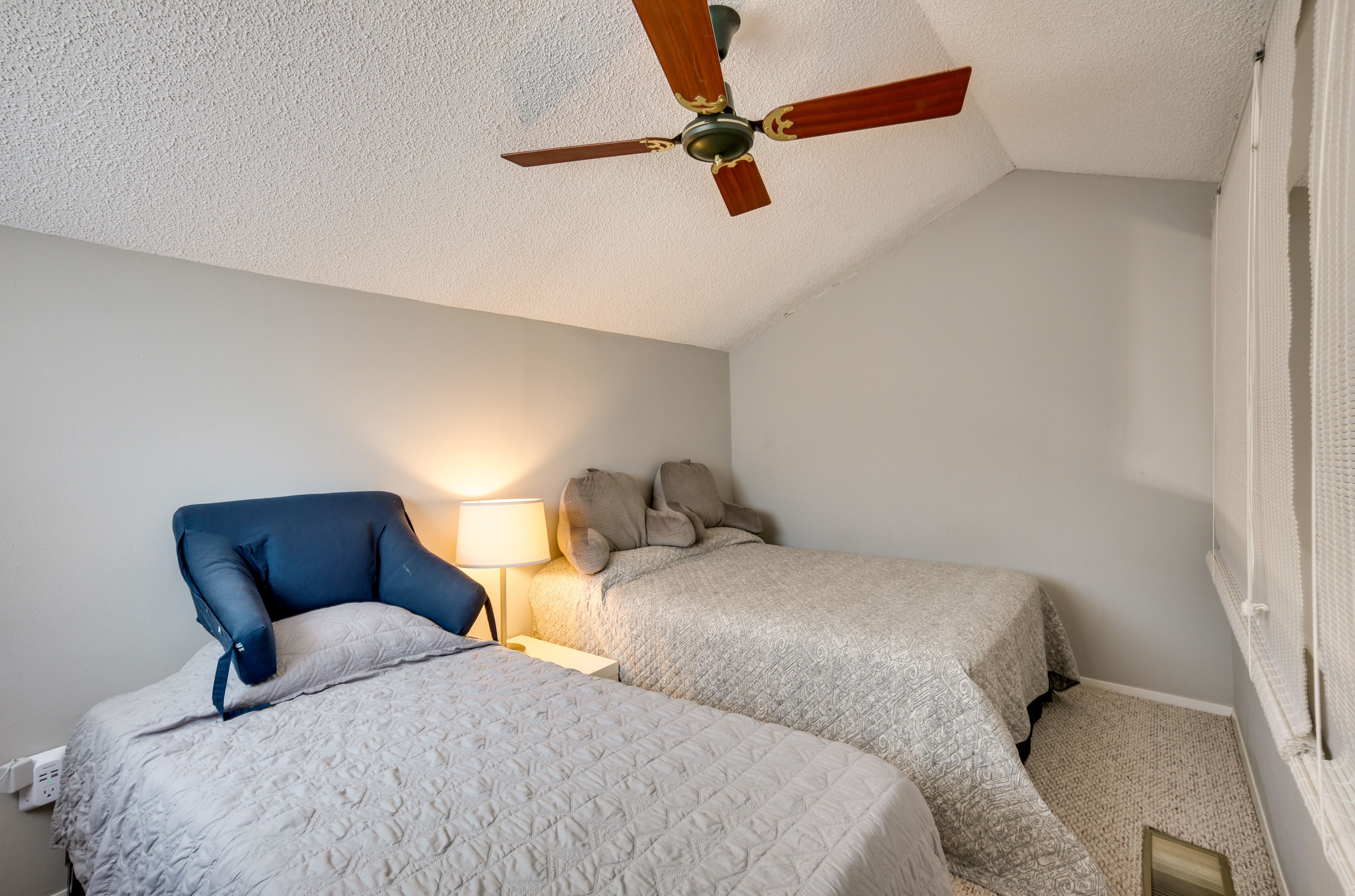 Studio | Loft | Top Level | Full Bed | Twin Bed | Linens Provided | Smart TV