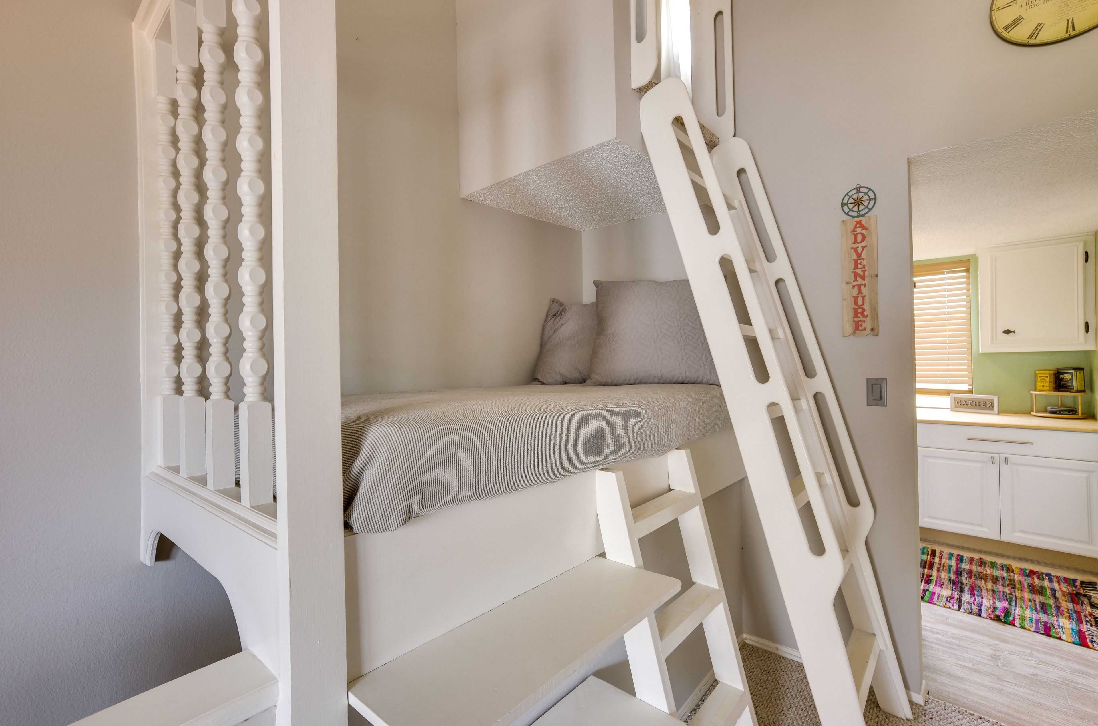 Studio | Living Room | Main Level | Twin Bed