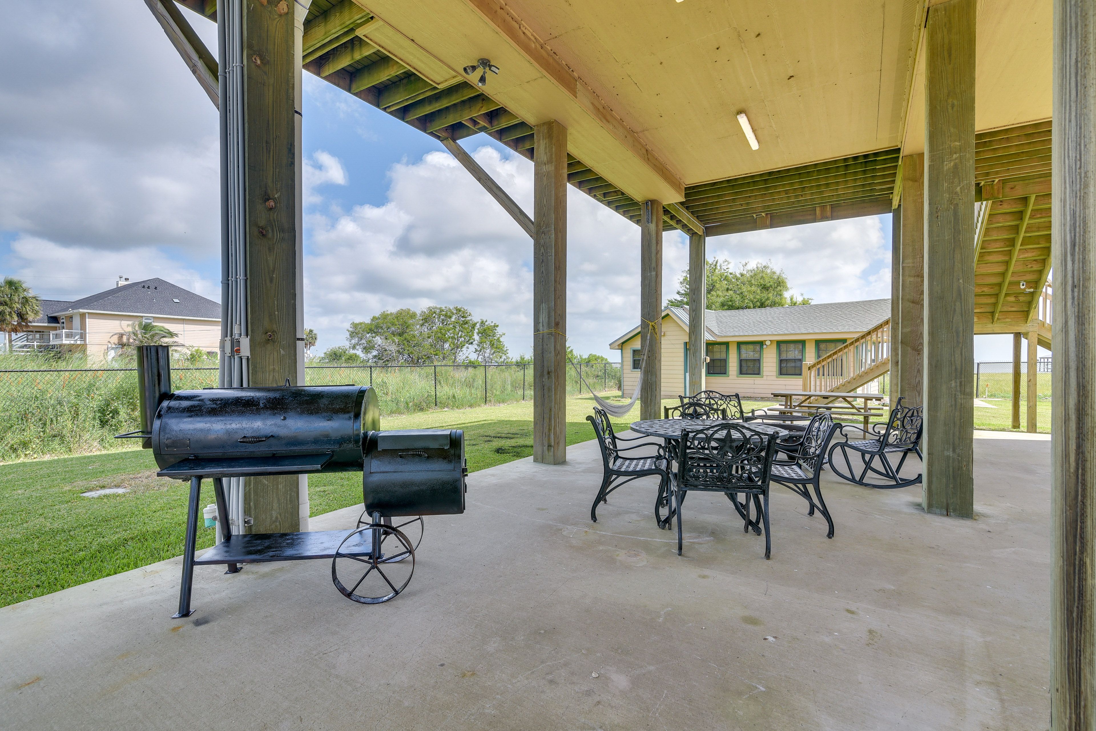 Patio | Charcoal Grill