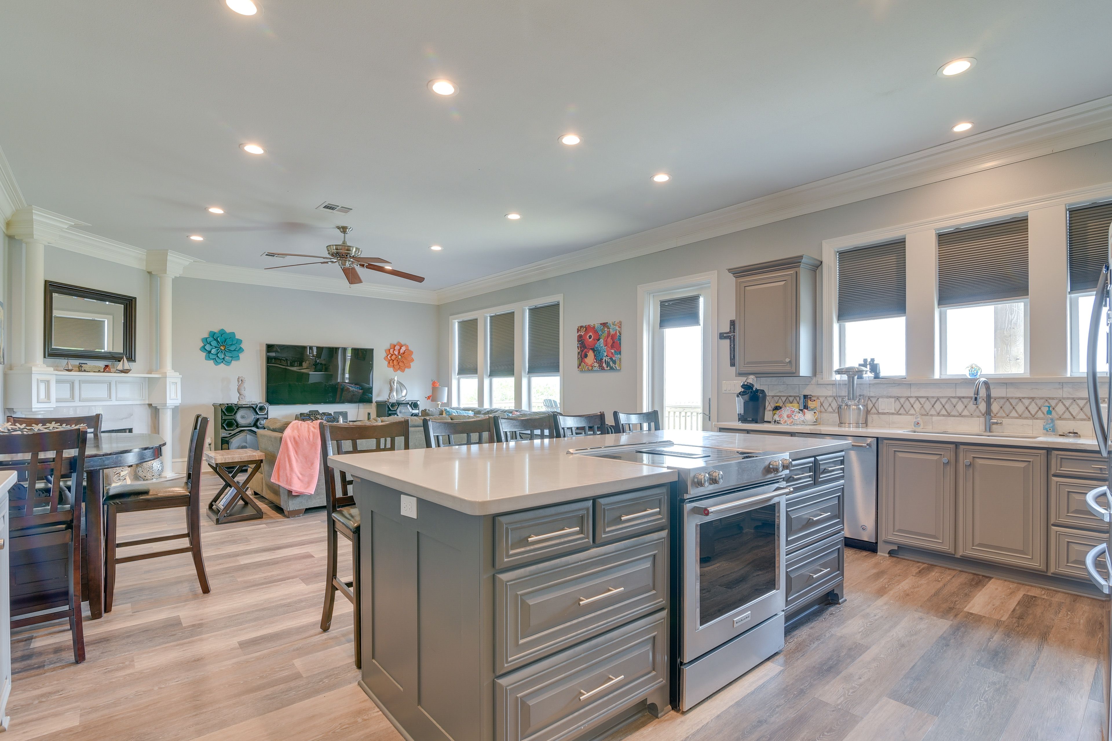 Kitchen | Main Floor | Keurig Coffee Maker | Toaster Oven