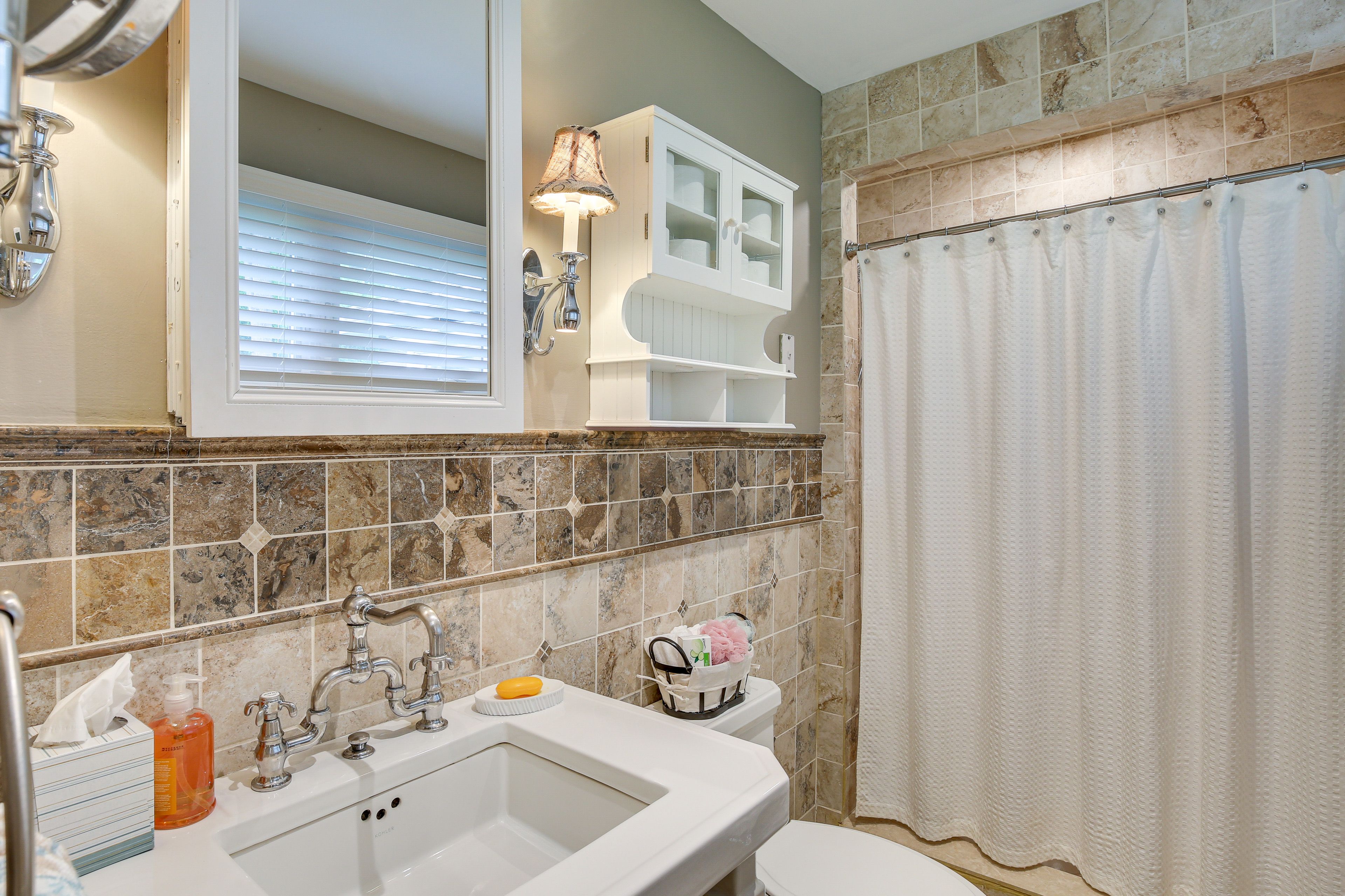 En-Suite Bathroom | Complimentary Toiletries