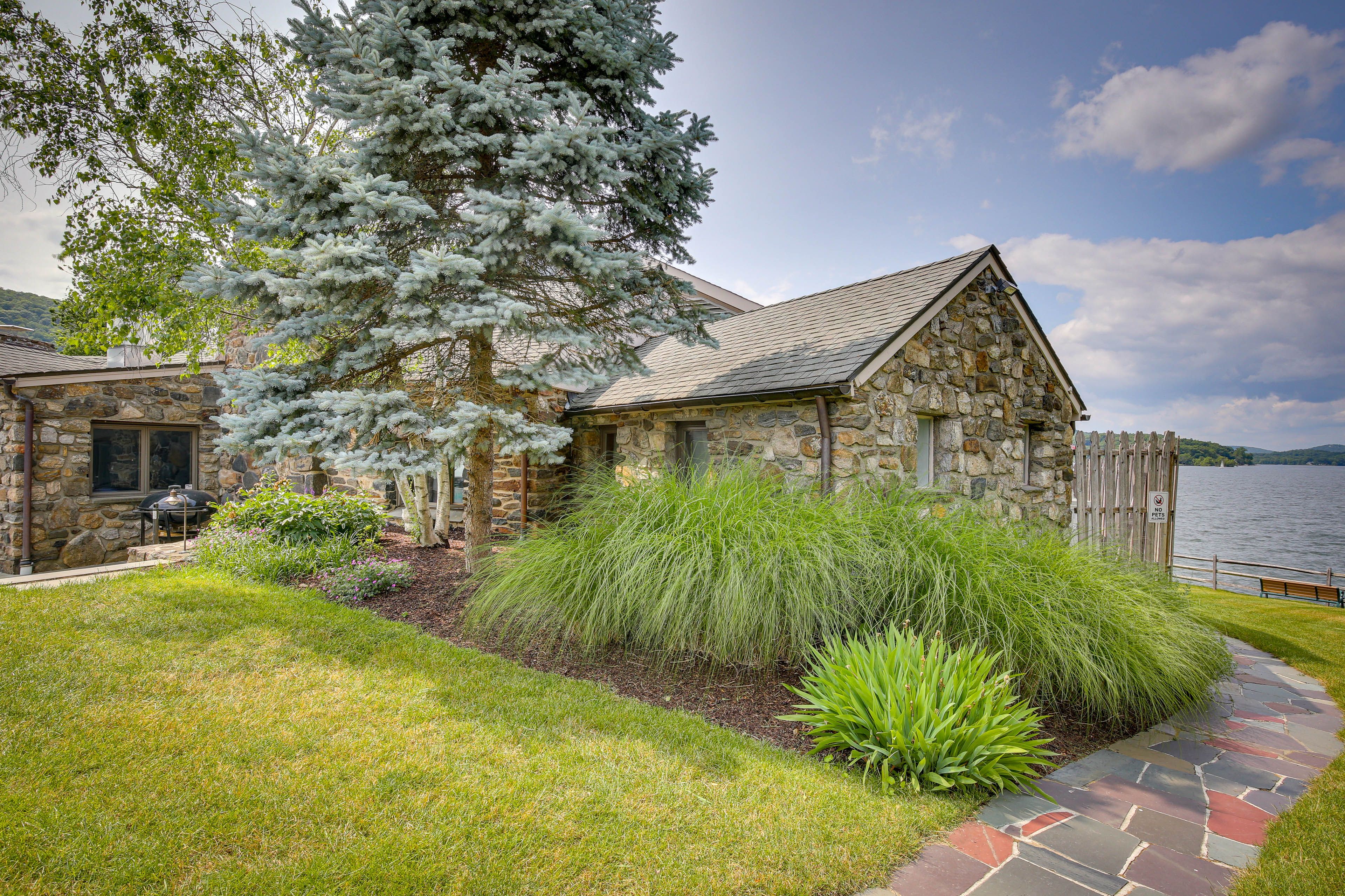 Candlewood Isle Amenities