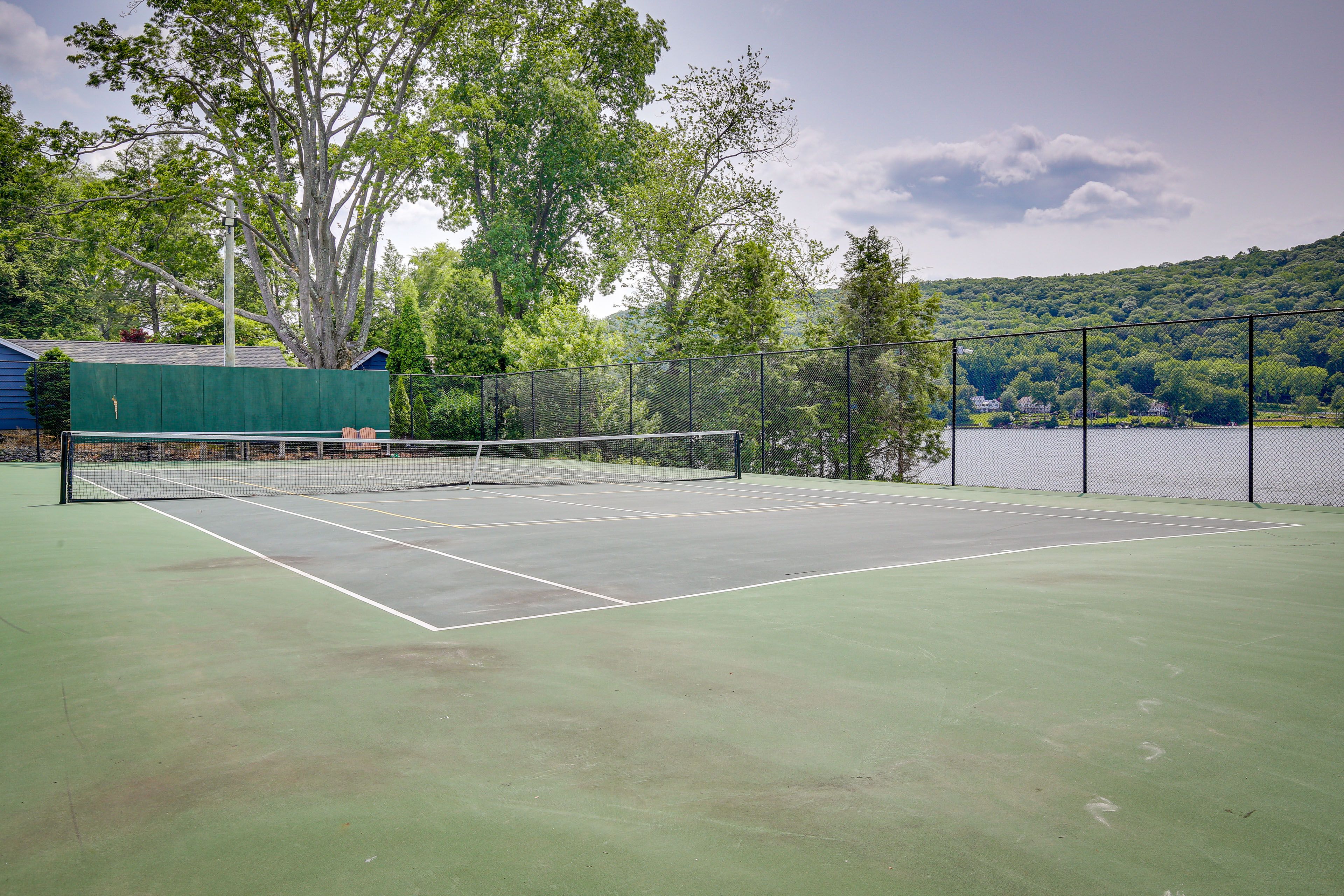 Candlewood Isle Amenities