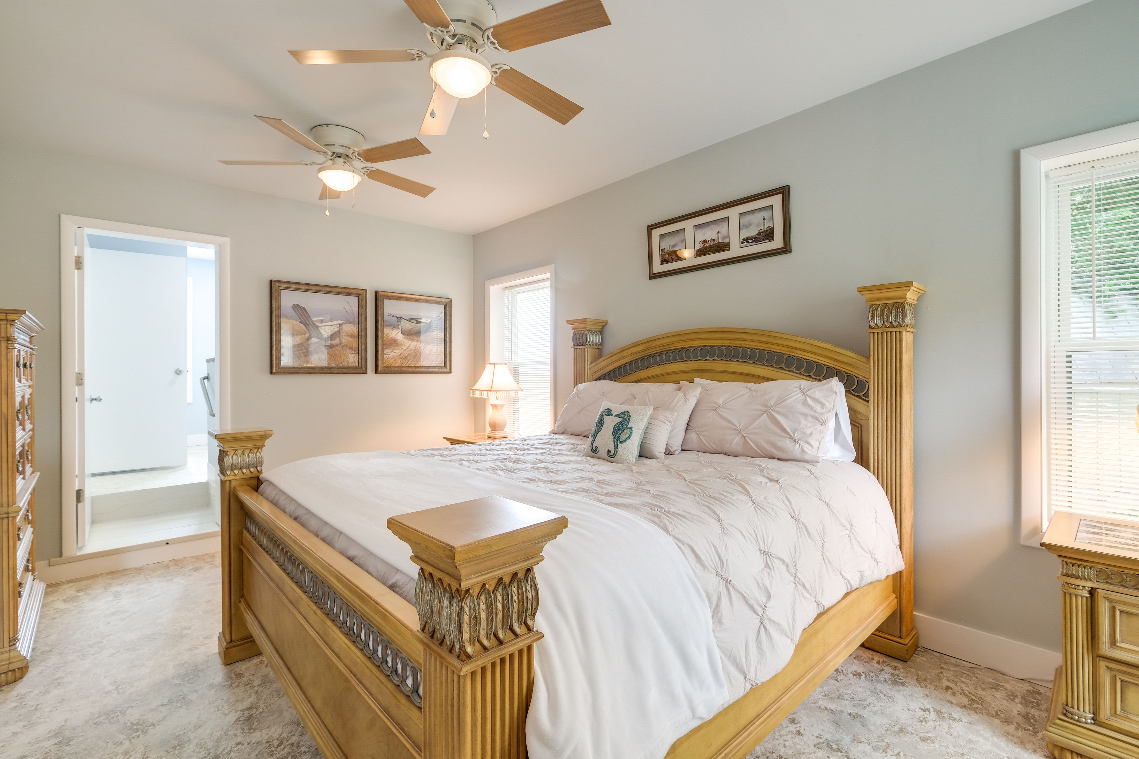 Bedroom 1 | King Bed | Linens Provided