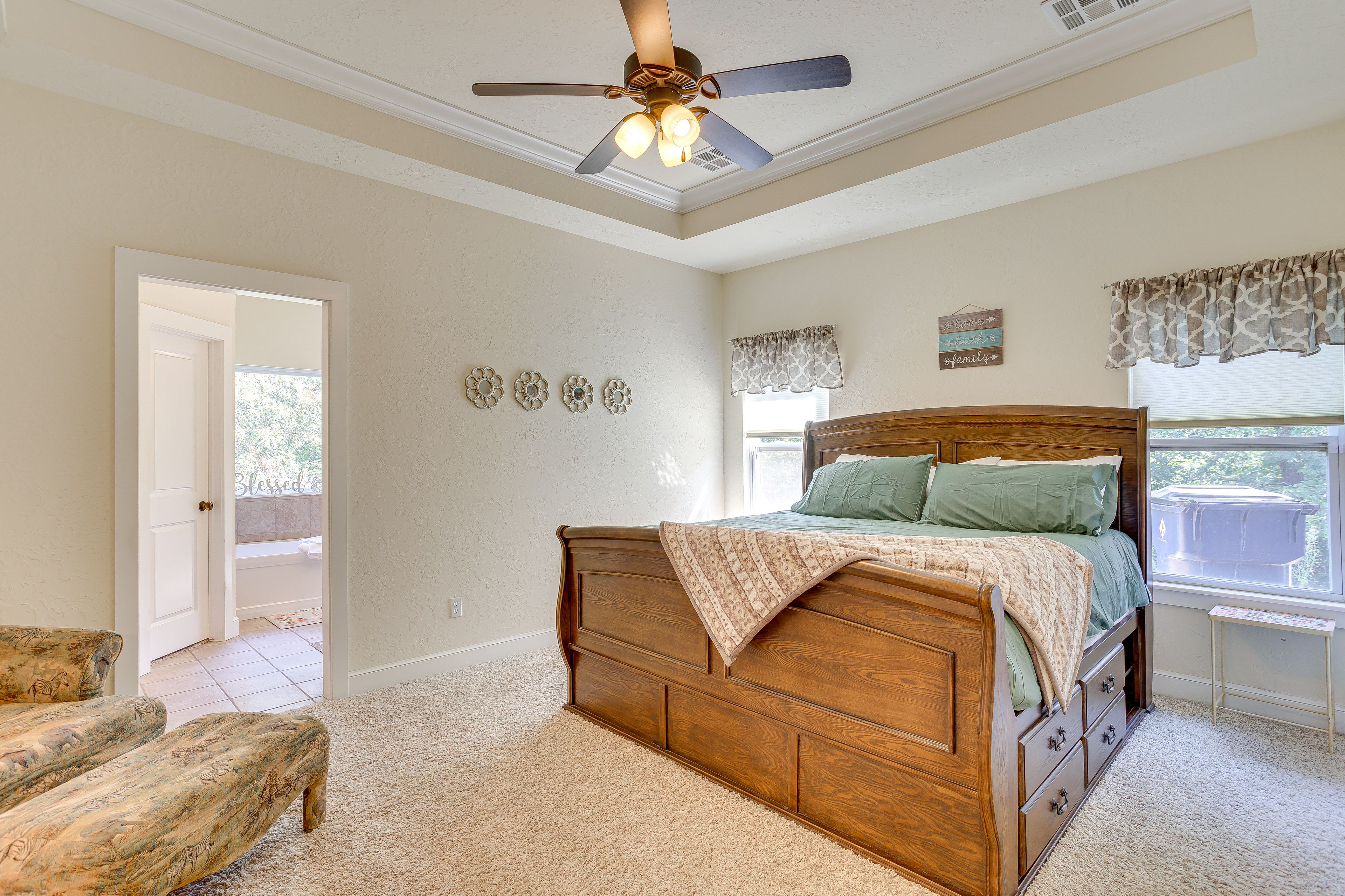Bedroom 1 | King Bed | En-Suite Bathroom